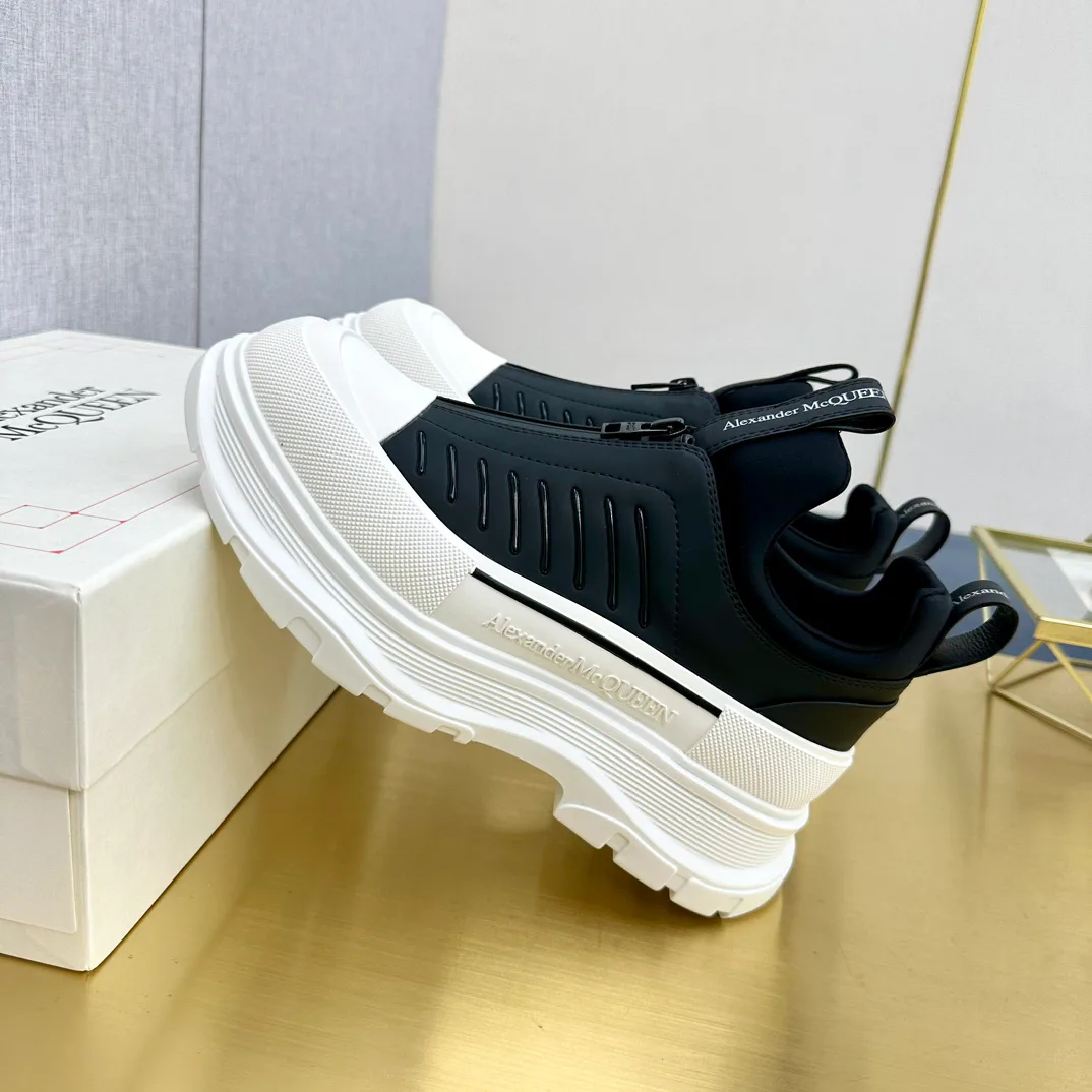 Кроссовки Женские Alexander Mcqueen 18397476