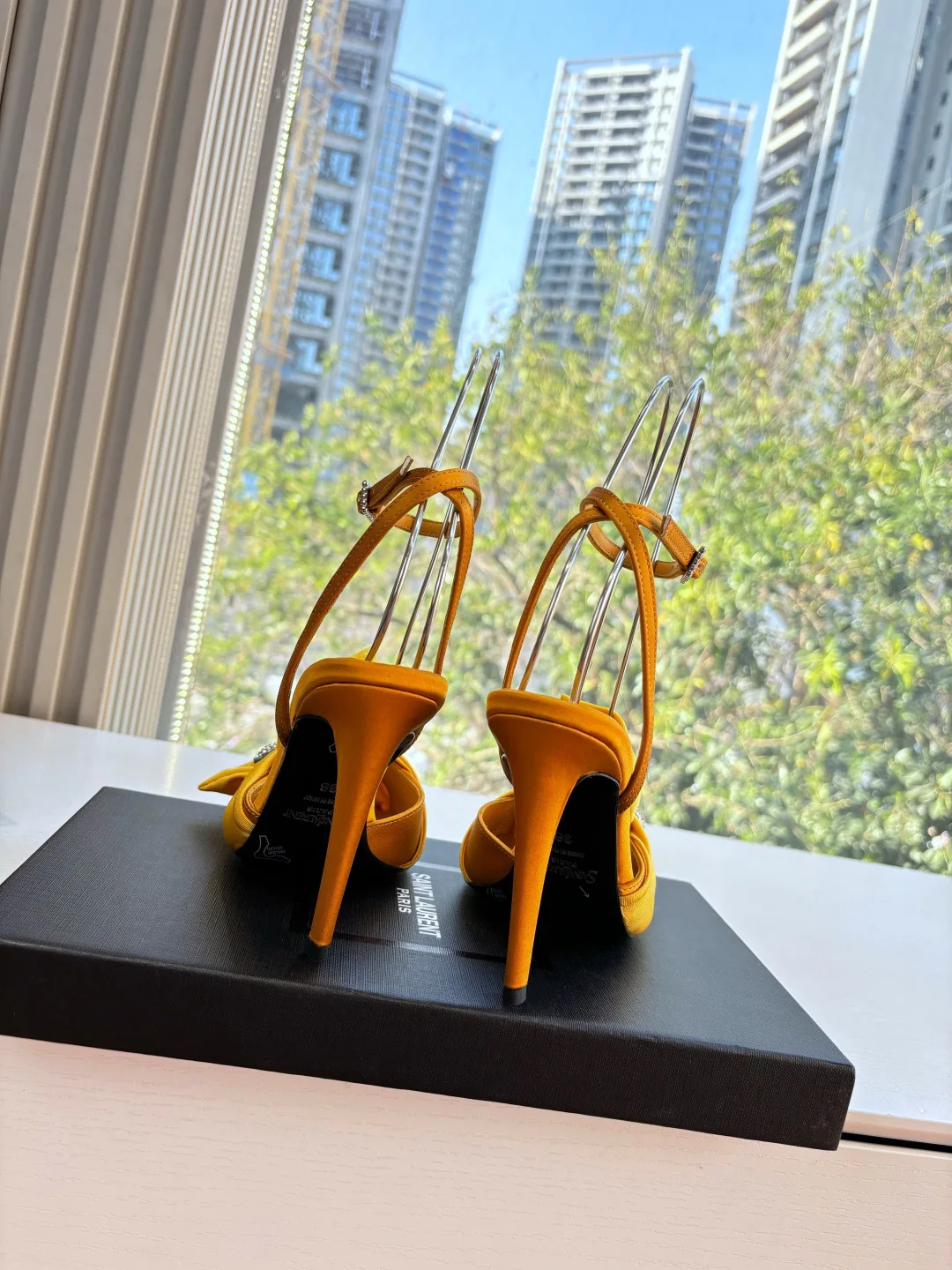 Босоножки Женские Saint Laurent 1262047