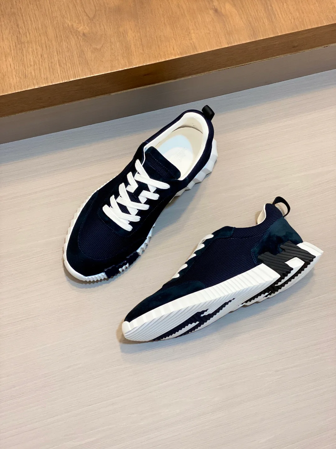 Кроссовки Мужские Hermes 18039713