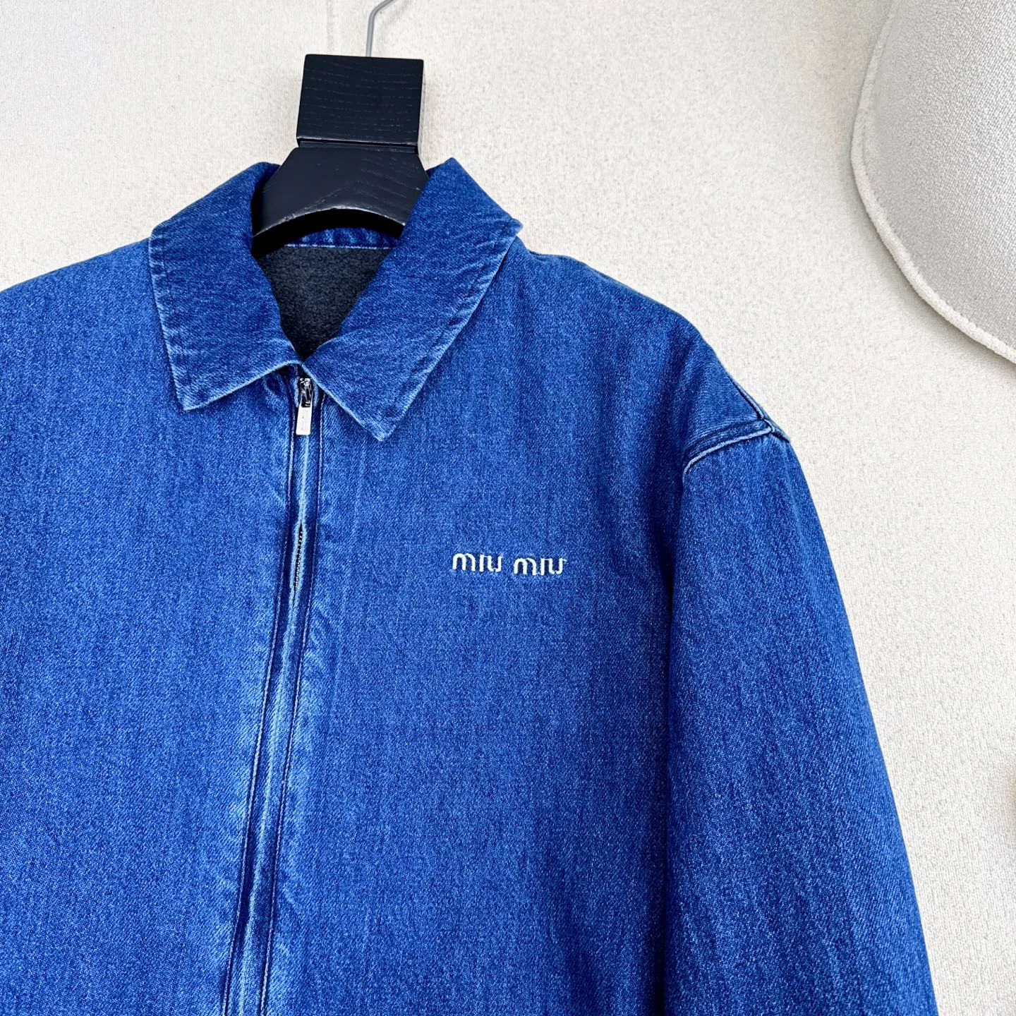 Куртки И Пуховики Женские Miu Miu 4772036