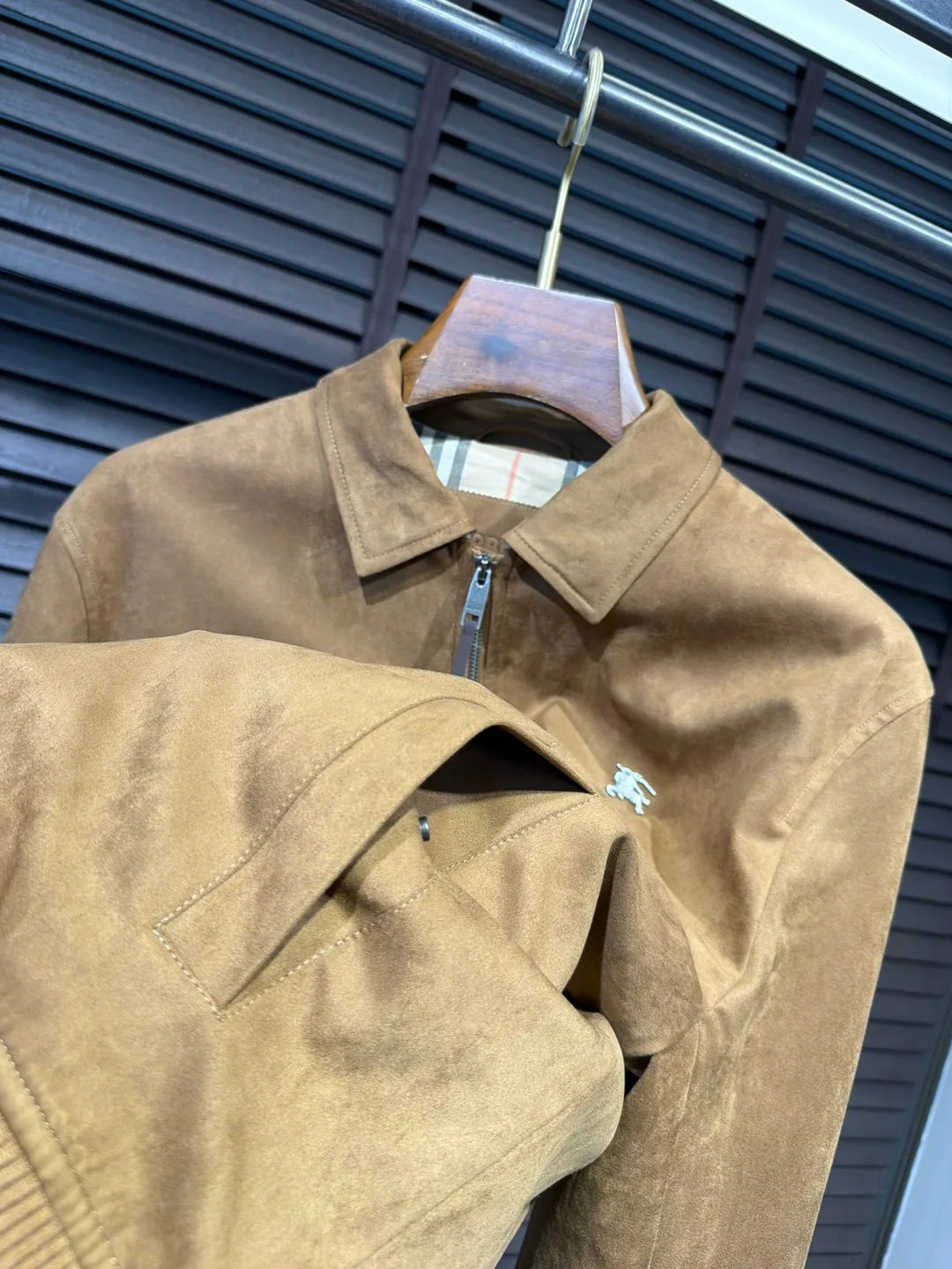 Кожаные Куртки И Дублёнки Женские Burberry 17944026