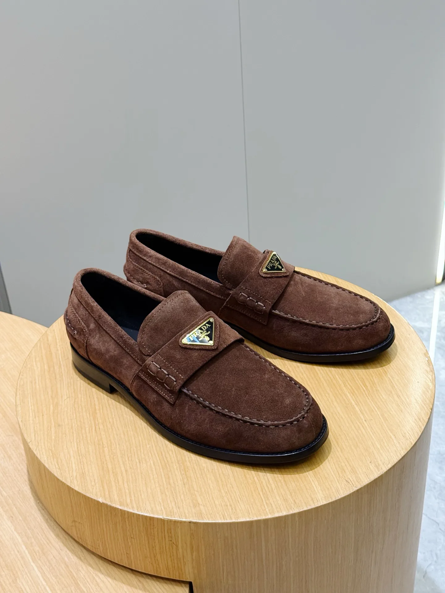 Лоферы И Туфли Мужские Prada 18744013