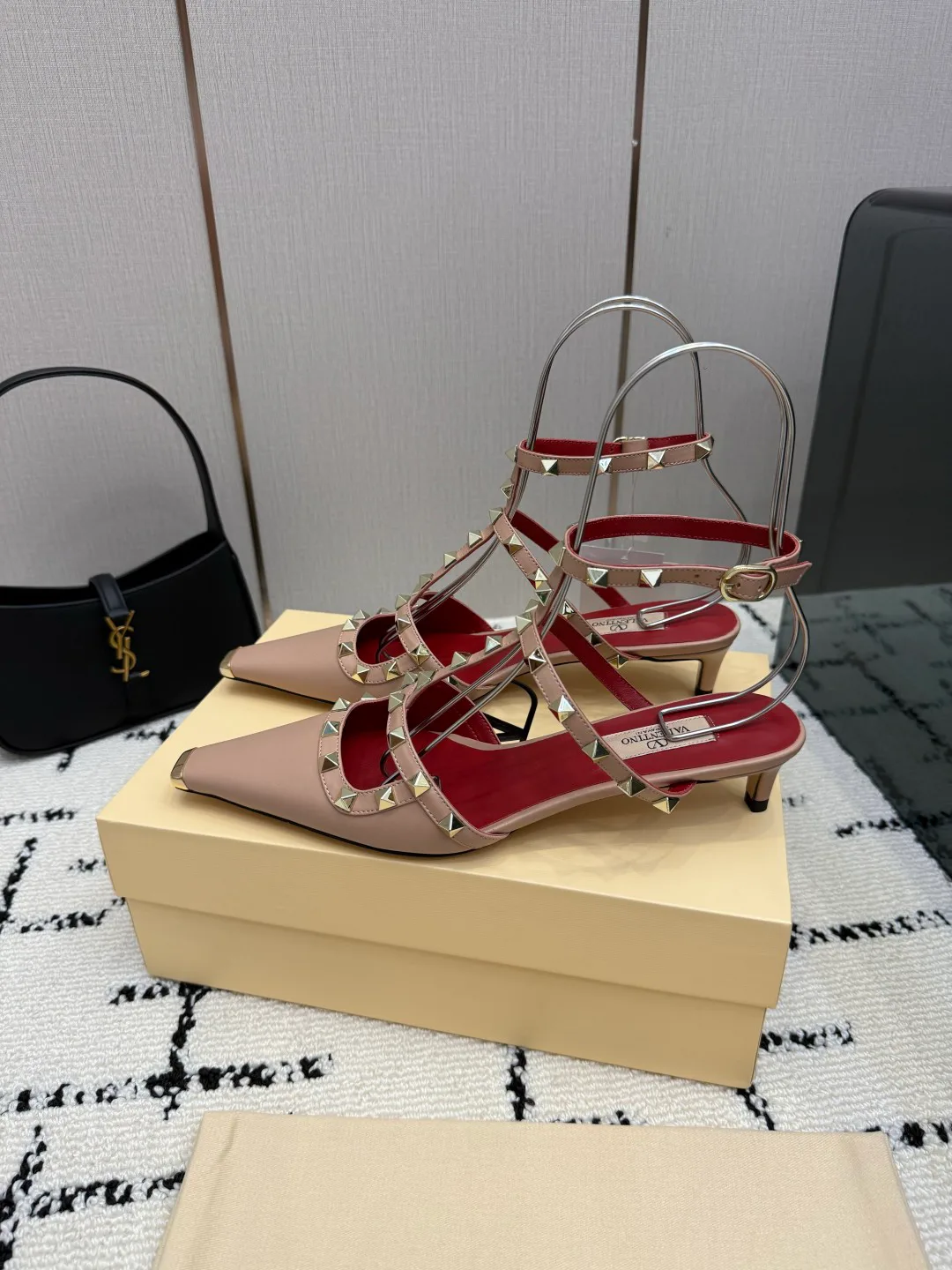 Босоножки Женские Valentino 17594505