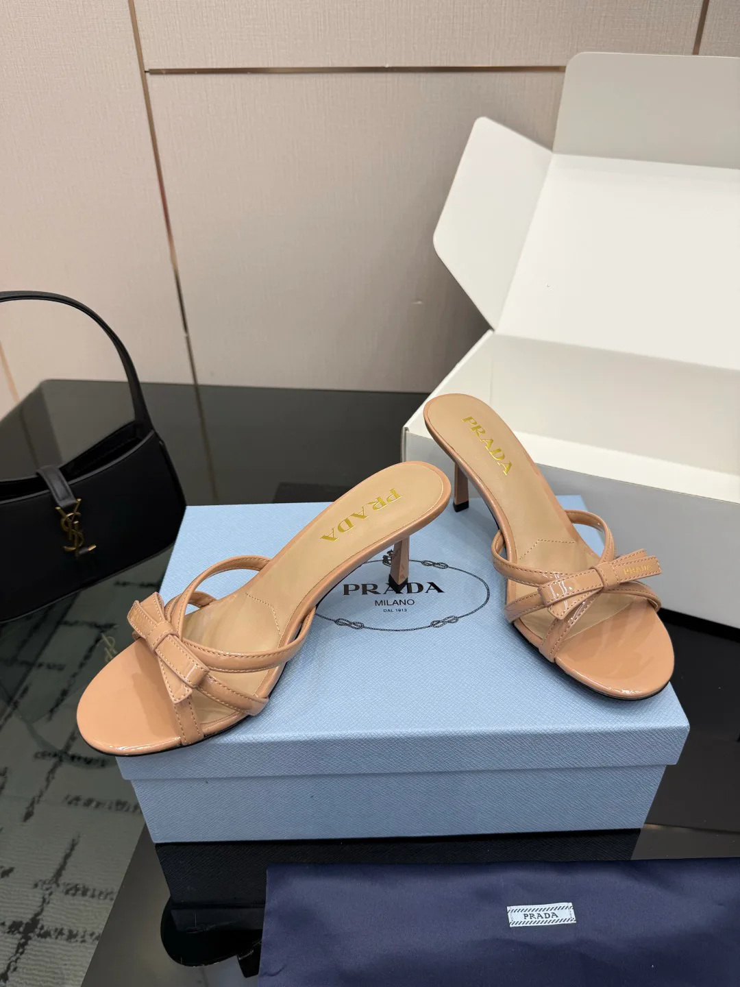 Босоножки Женские Prada 16960880