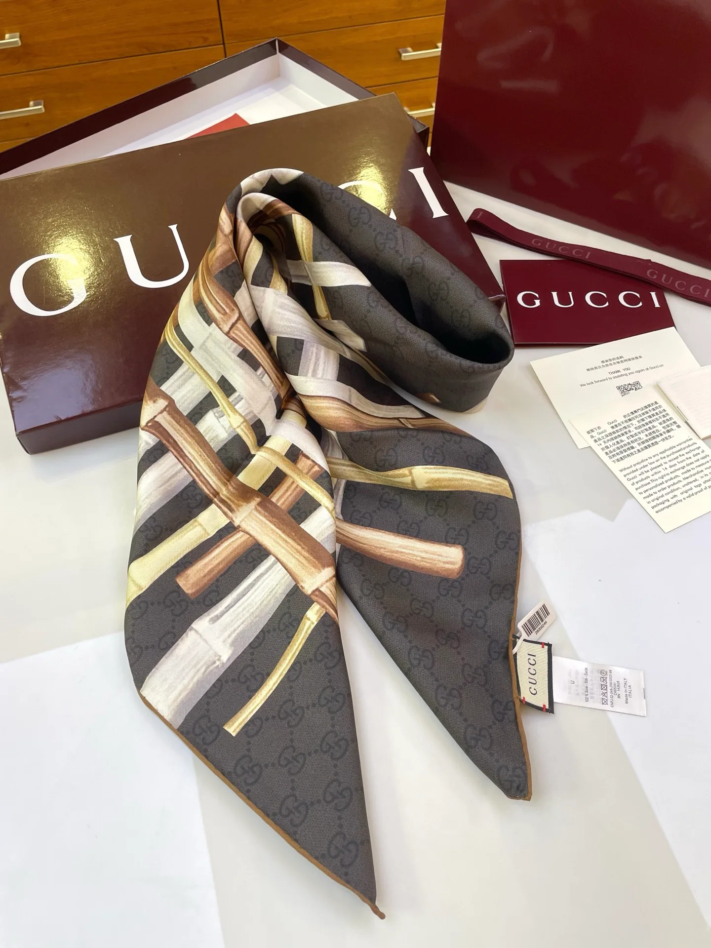 Платки Gucci 10477353