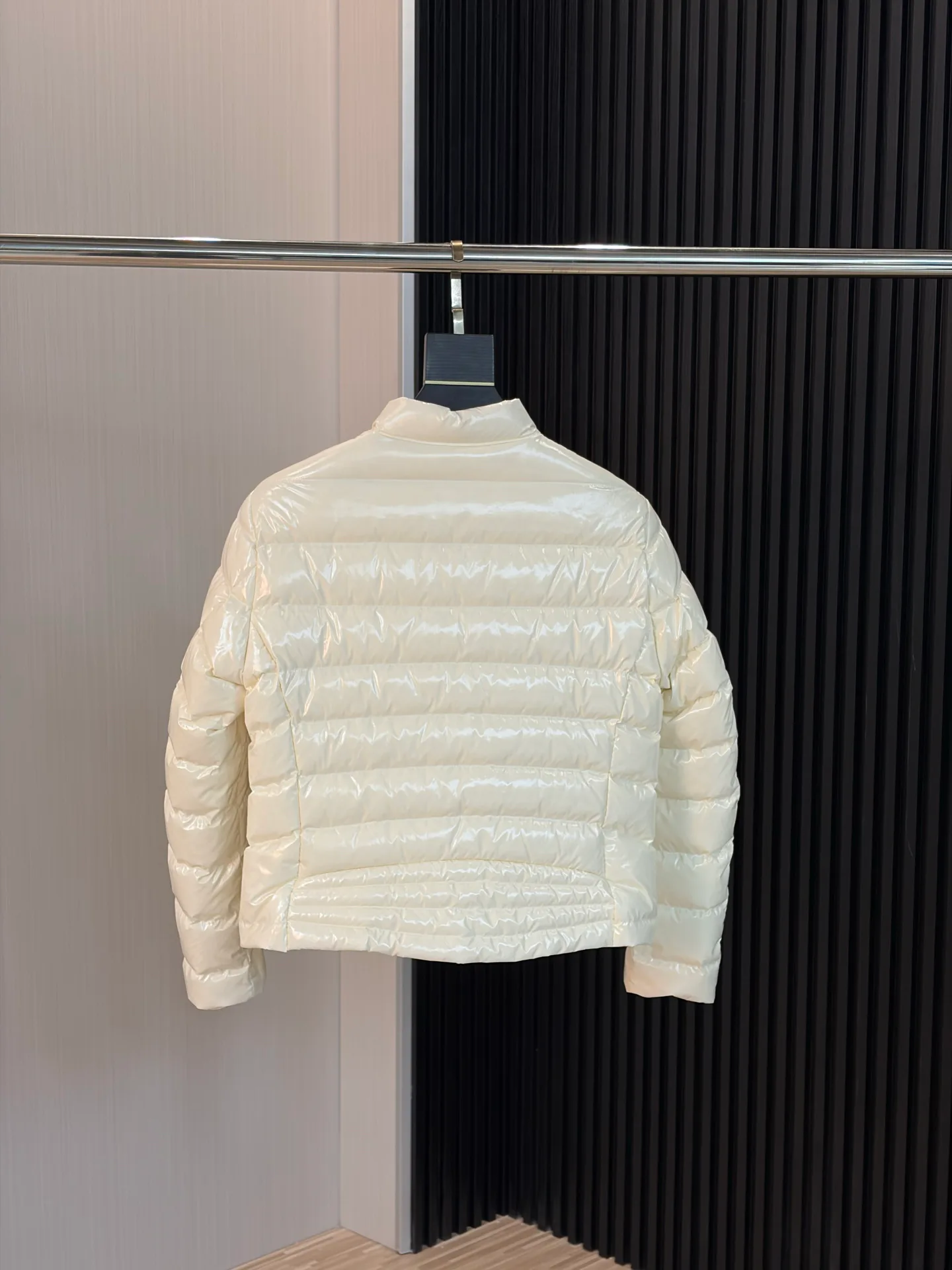 Куртки И Пуховики Мужские Moncler 17908027