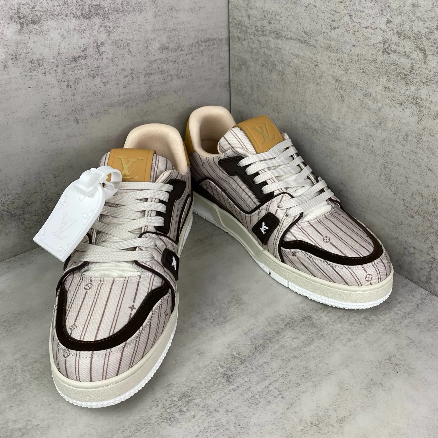 Кроссовки Женские Louis Vuitton 17961746