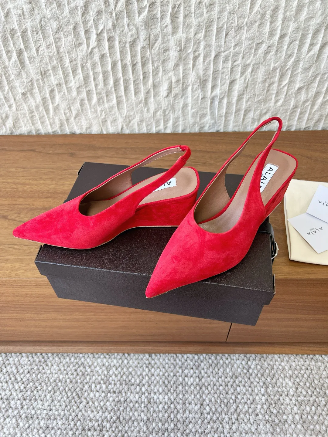 Босоножки Женские Alaia 11574916