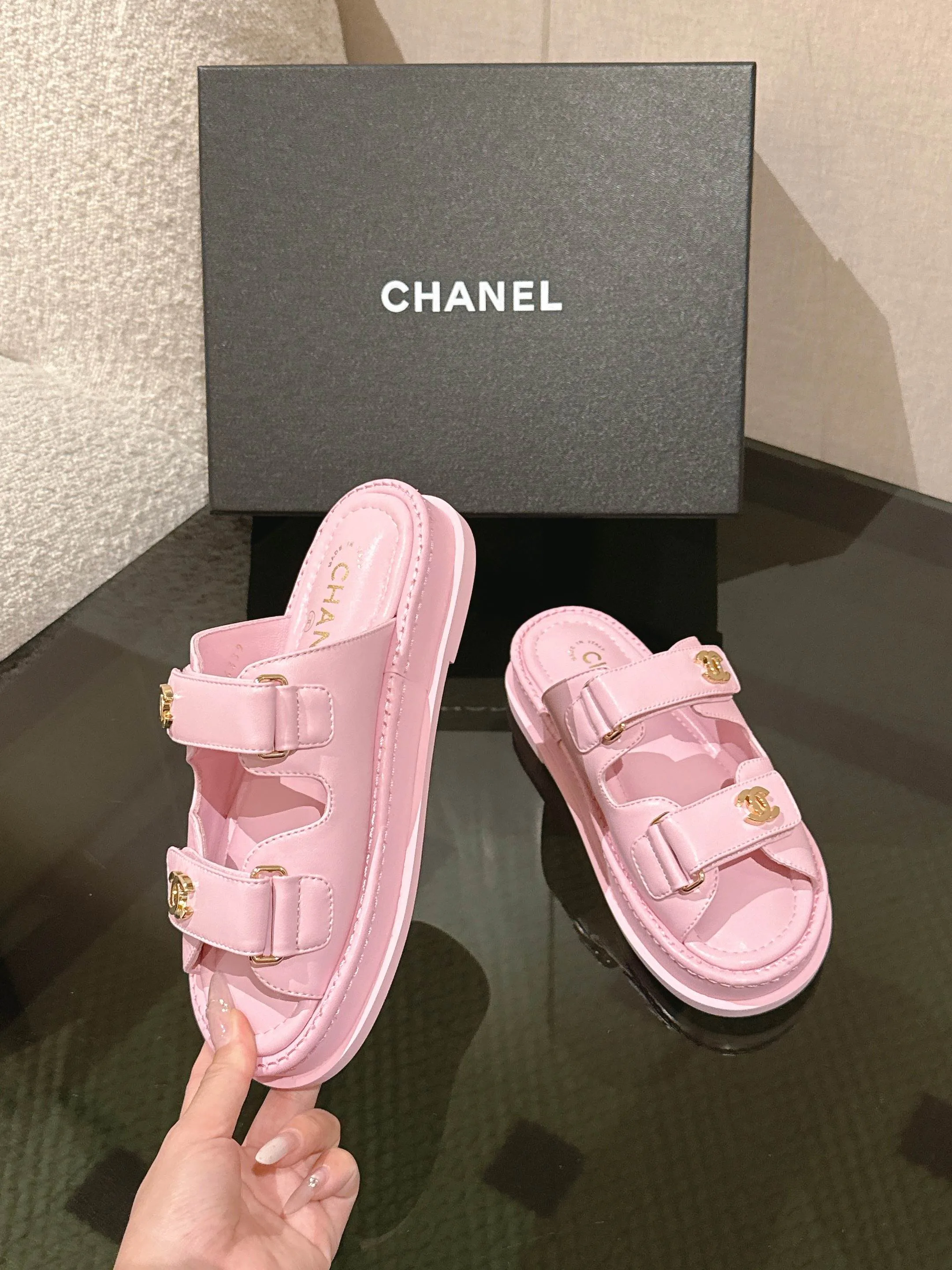 Сандалии Женские Chanel 13571431