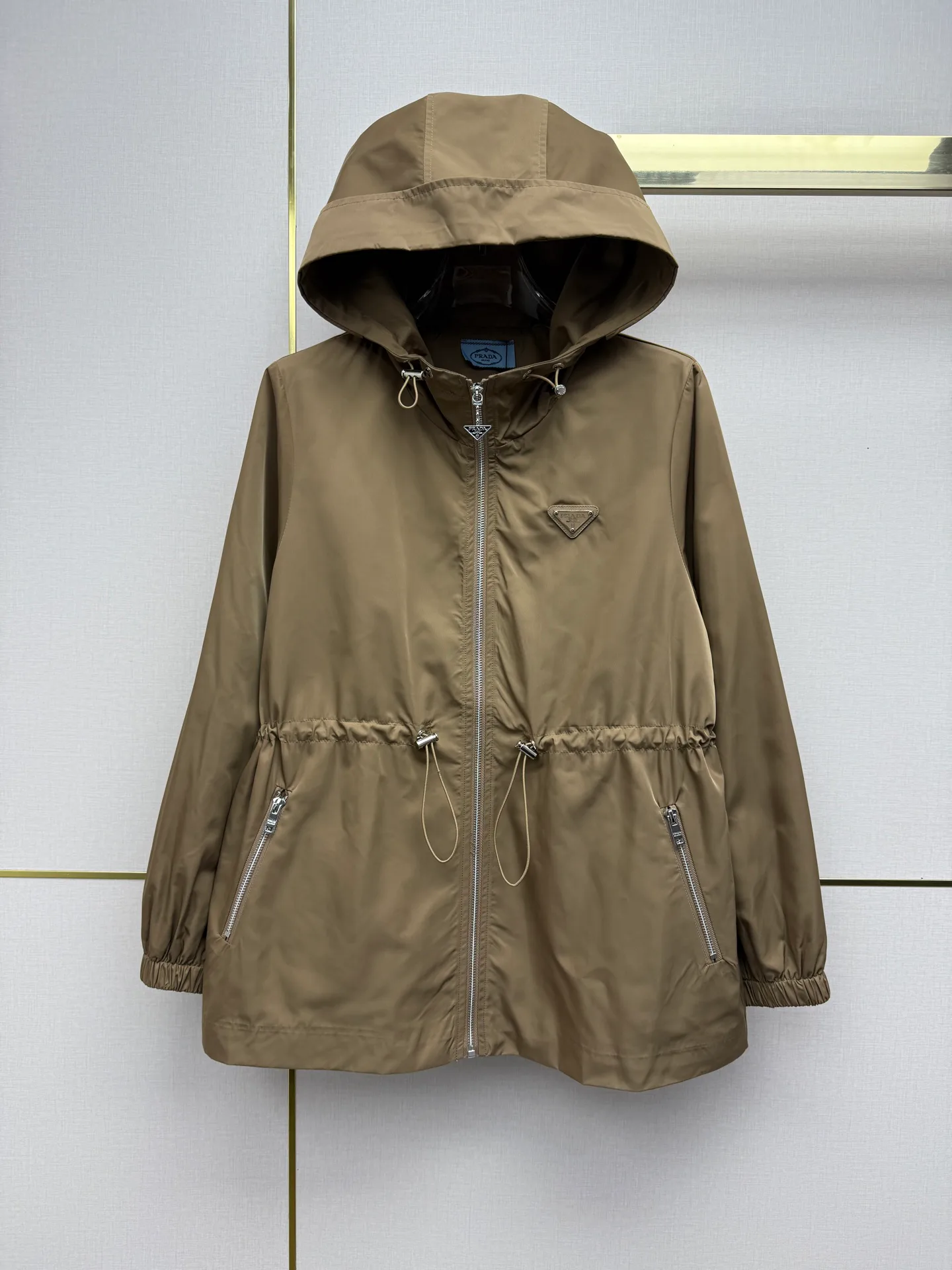 Куртки И Пуховики Женские Prada 9882419