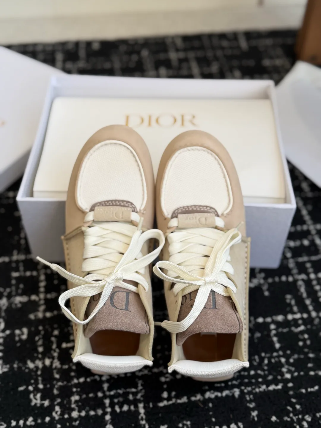 Кроссовки Женские Christian Dior 18447934