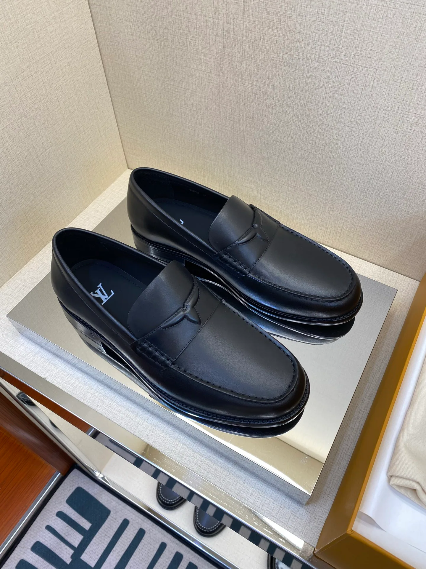 Лоферы И Туфли Мужские Louis Vuitton 17971742