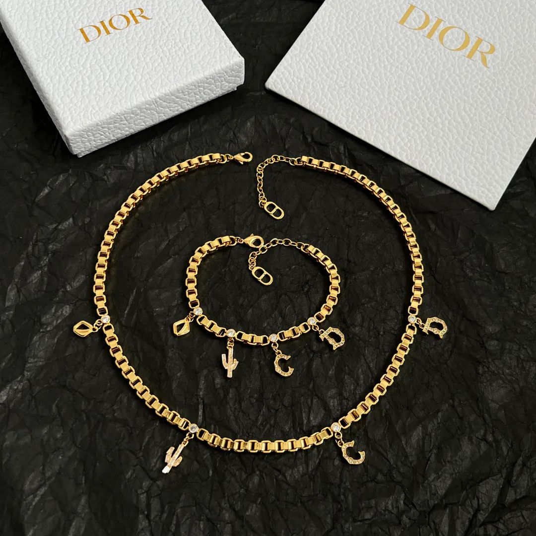 Бижутерия Christian Dior 17654