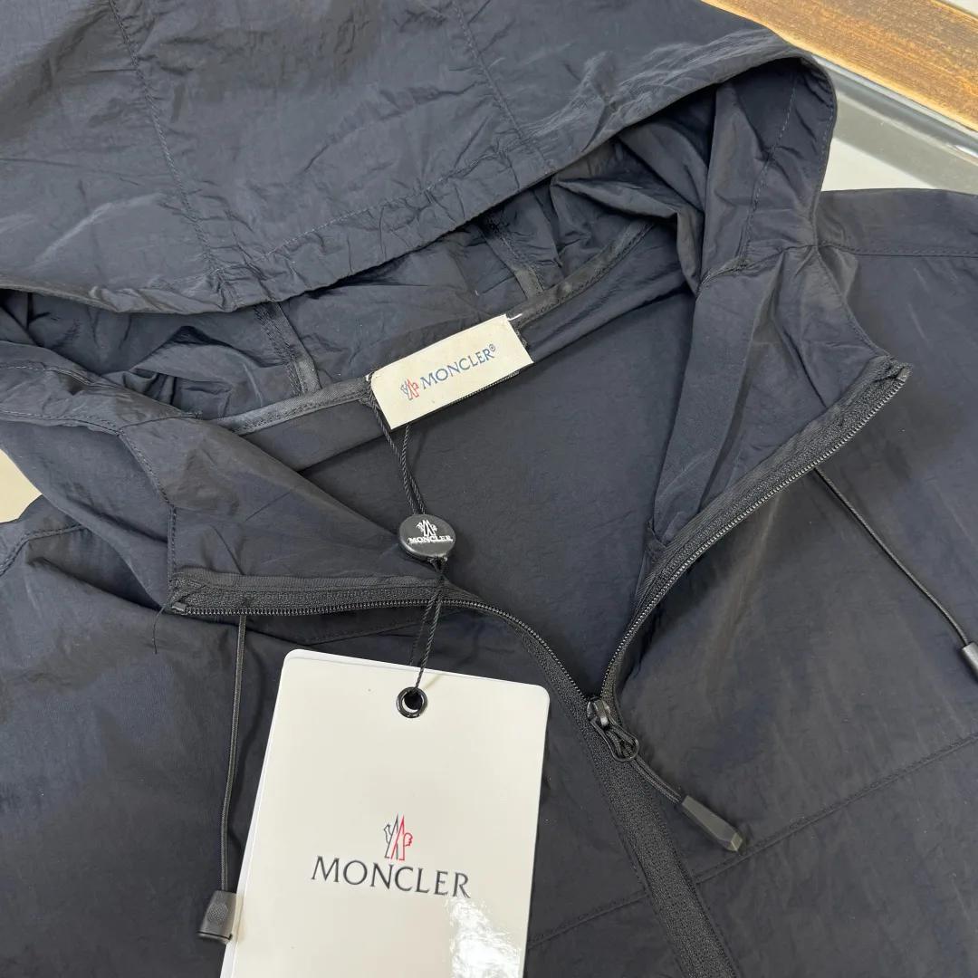 Куртки И Пуховики Мужские Moncler 17286043