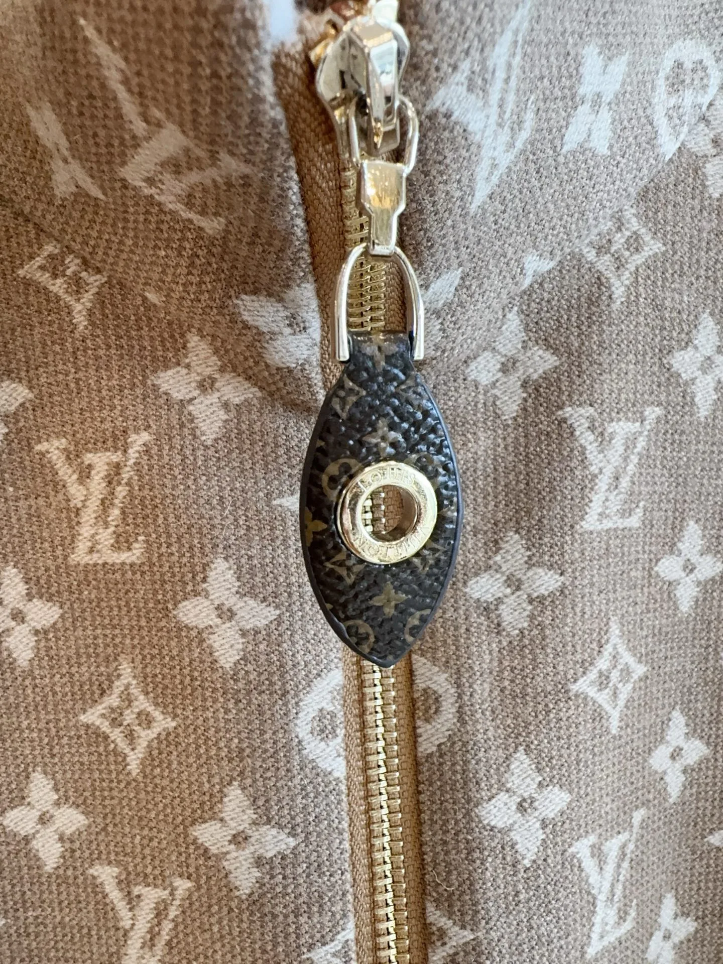 Куртки И Пуховики Женские Louis Vuitton 1164956