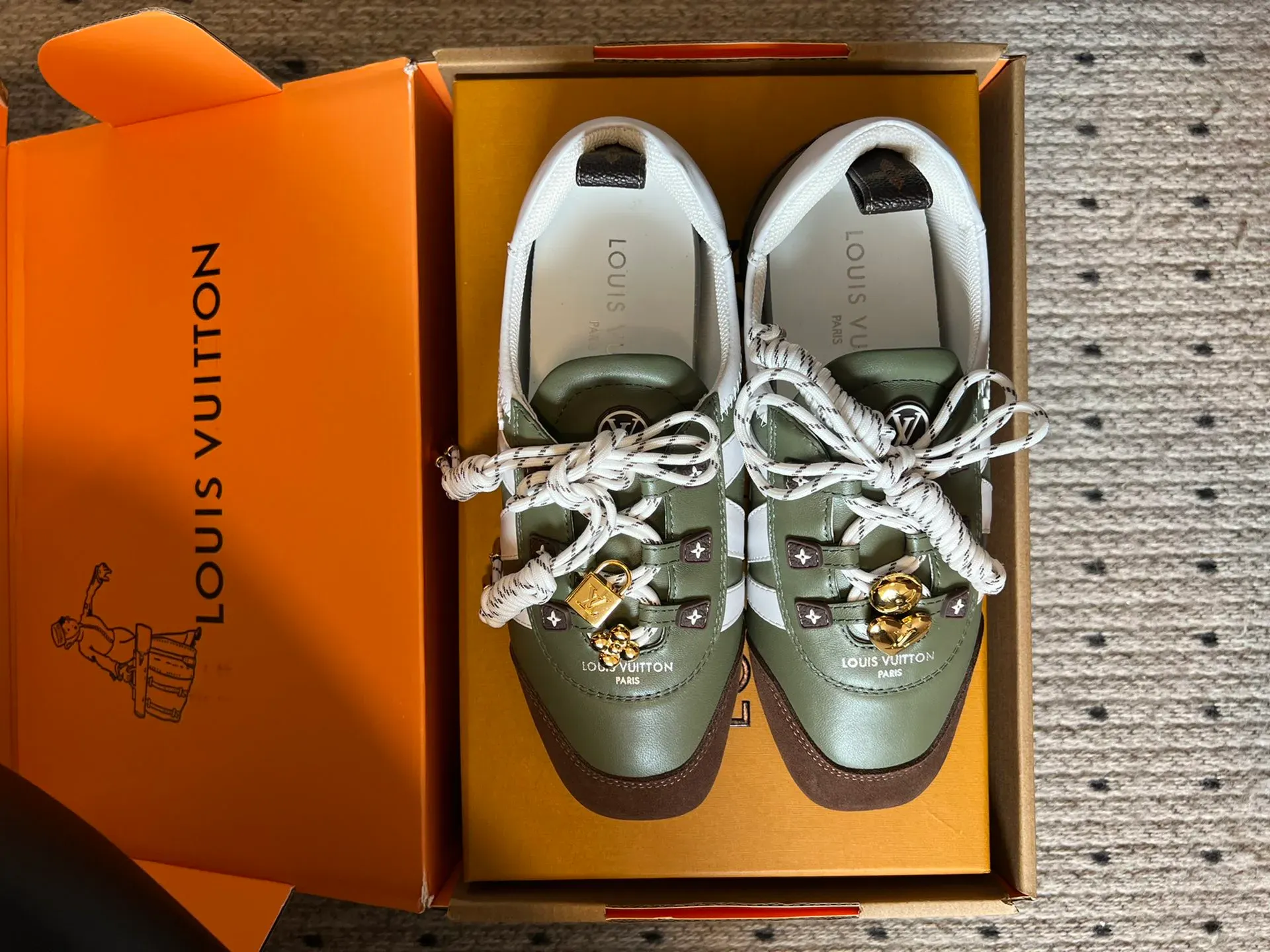 Кроссовки Женские Louis Vuitton 51405