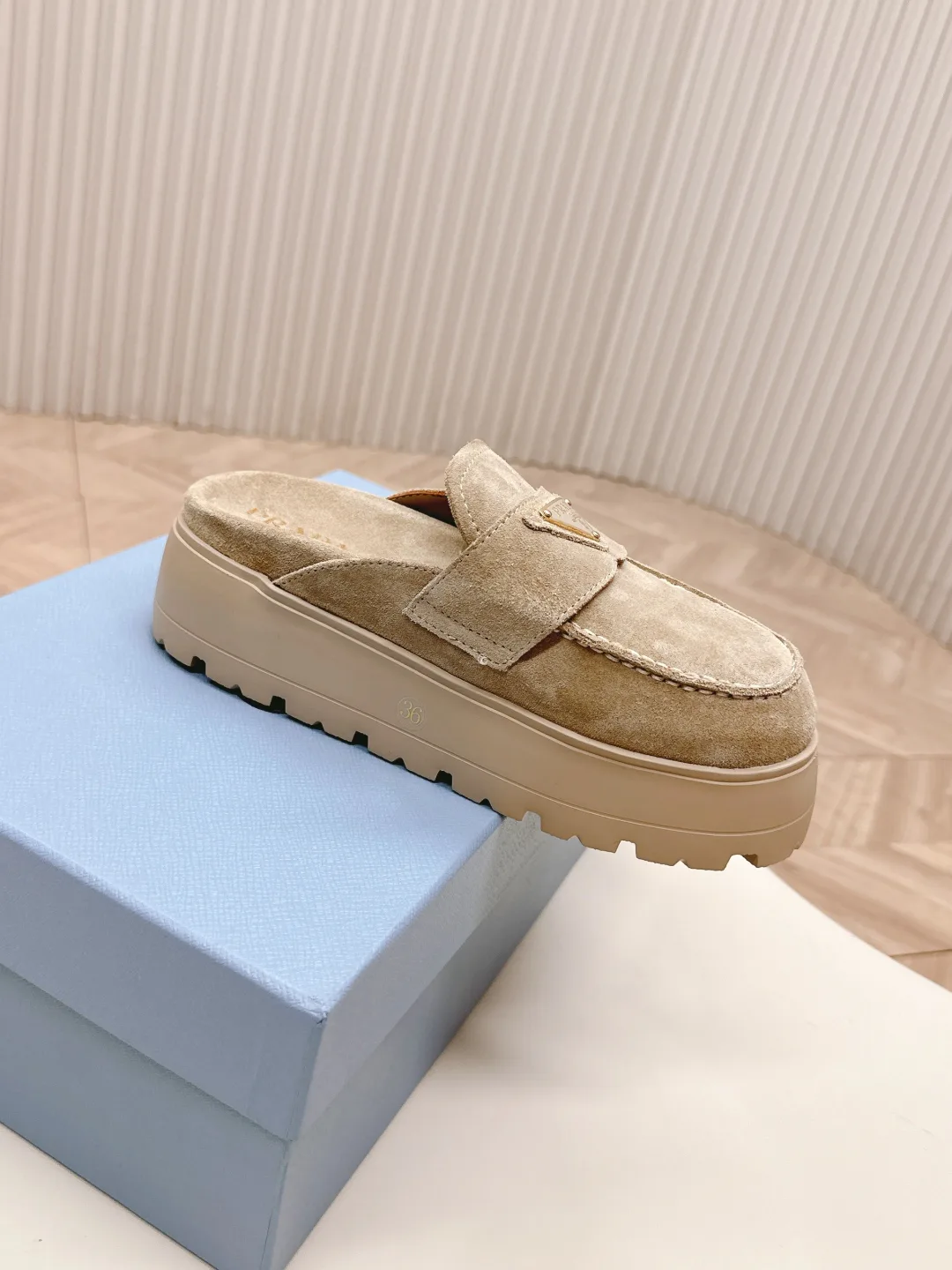 Мюли И Сабо Женские Prada 9499