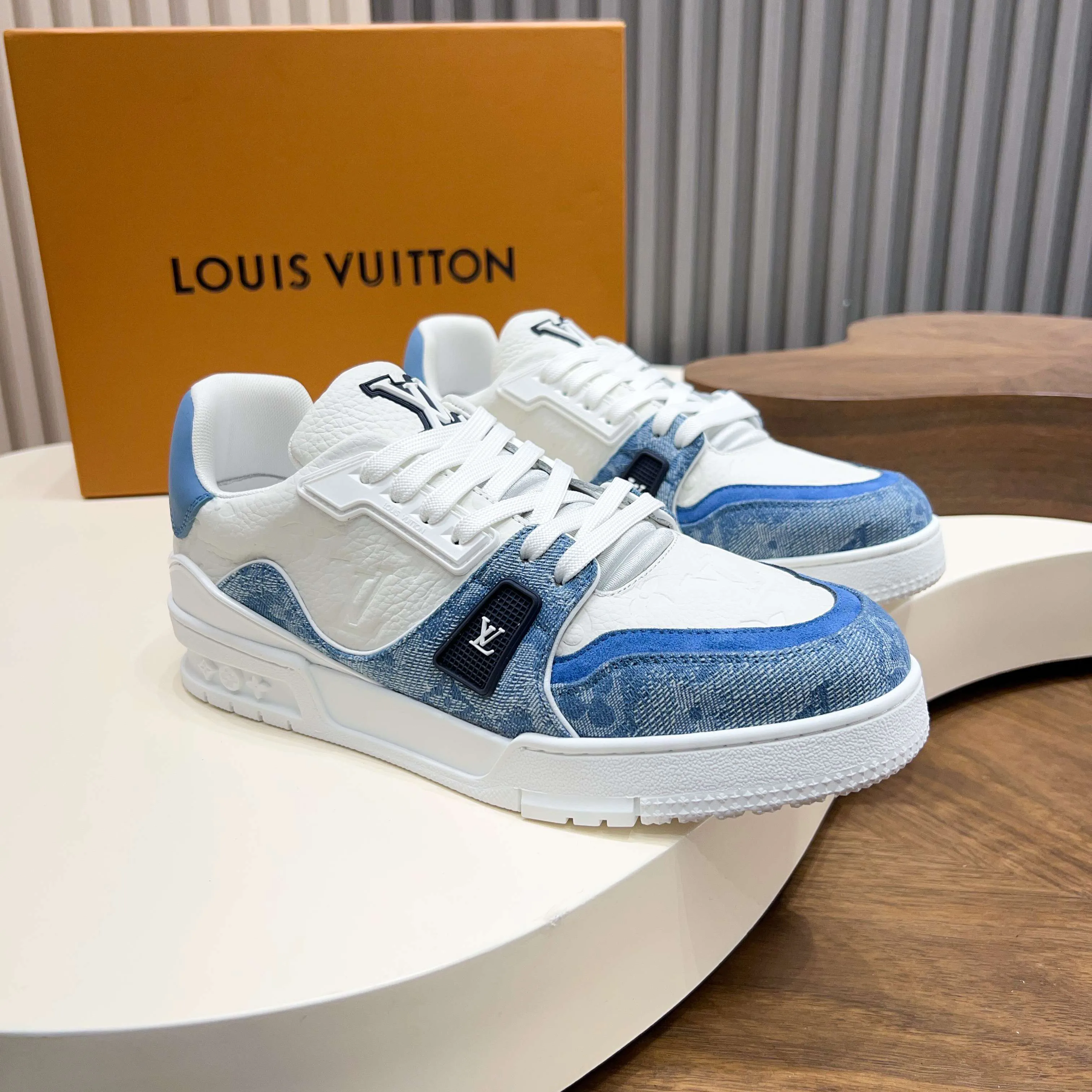 Кроссовки Мужские Louis Vuitton 1319041