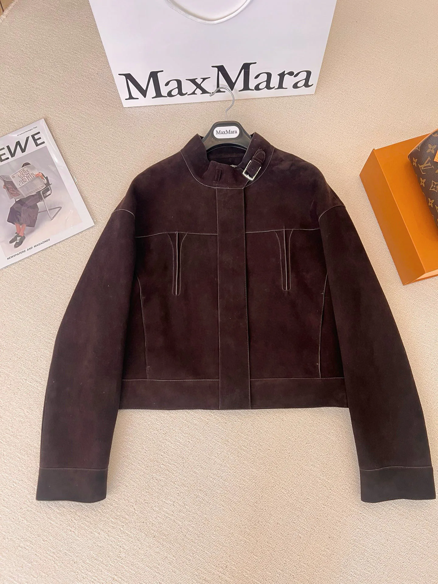 Кожаные Куртки И Дублёнки Женские Loewe 11413778