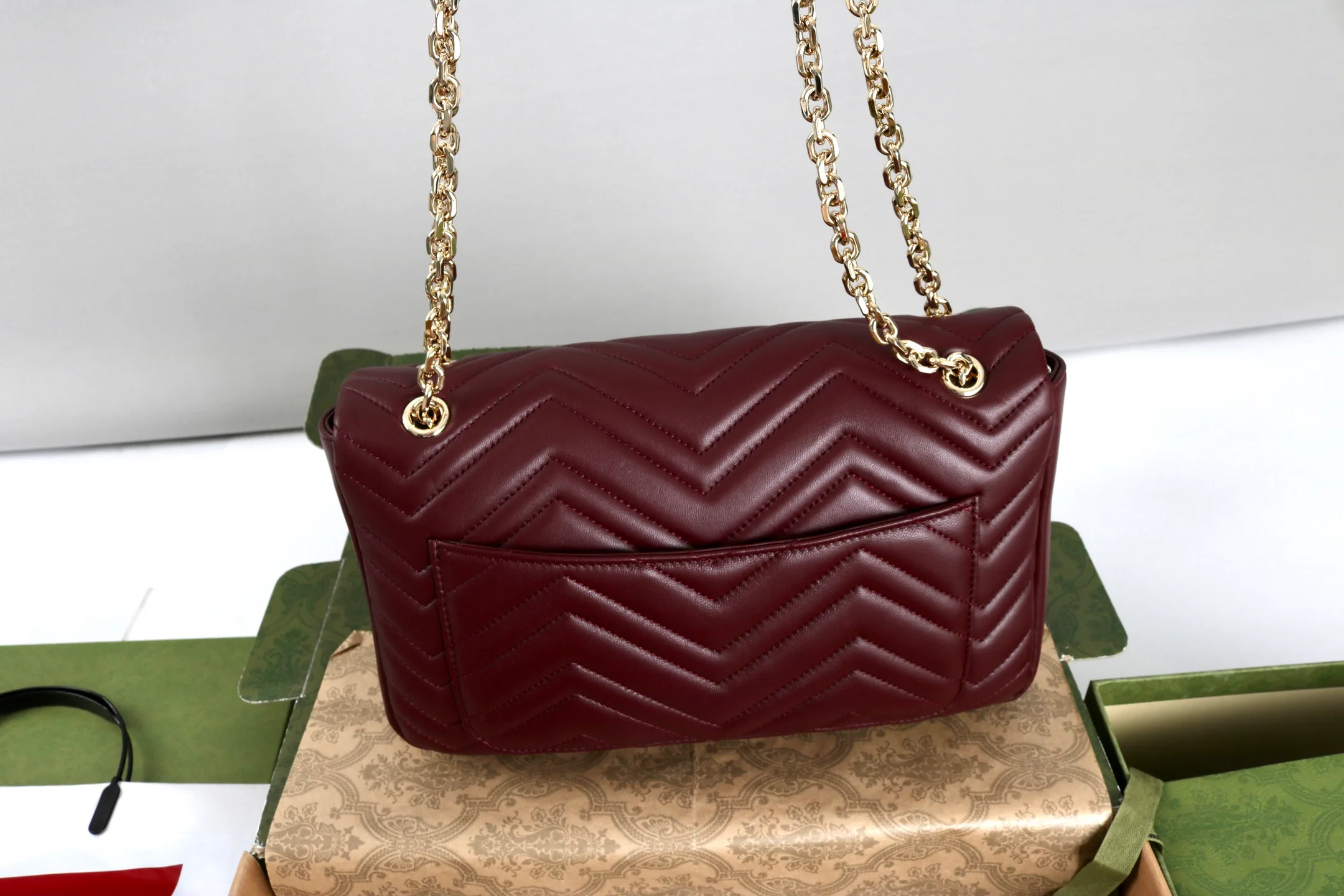 Классические Сумки Женские Gucci 18223238