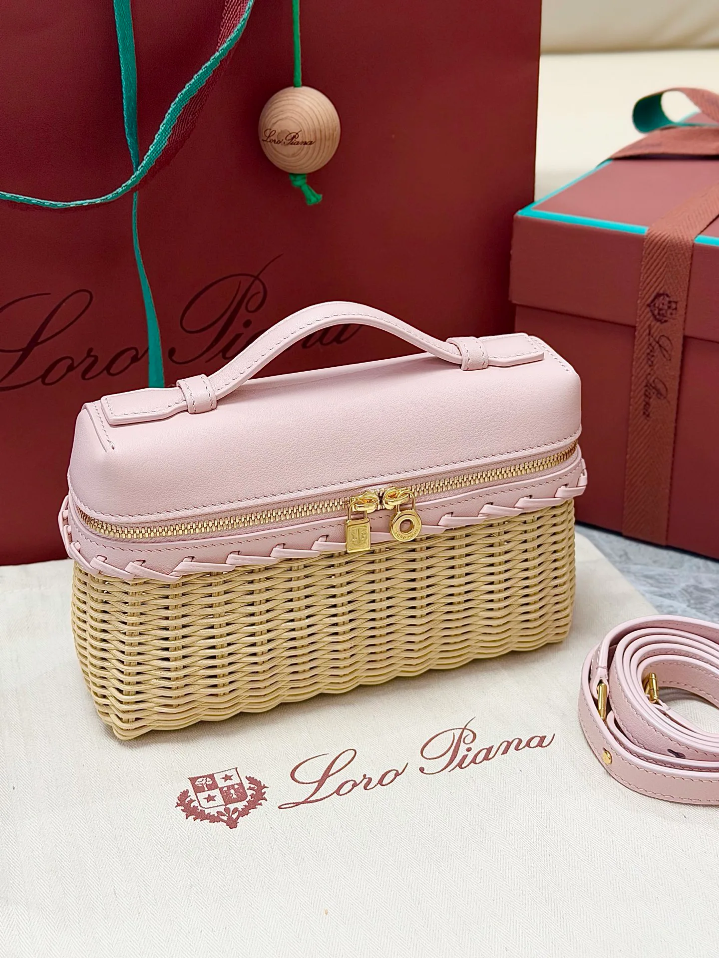 Классические Сумки Женские Loro Piana 17565026
