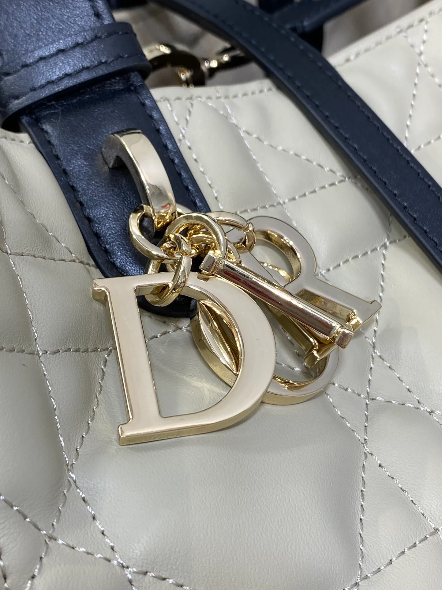 Классические Сумки Женские Tory Burch 23024