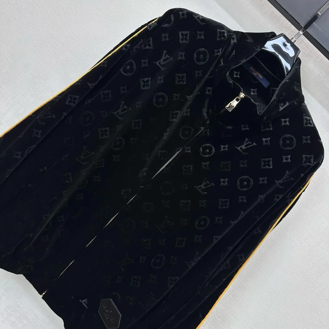 Куртки И Пуховики Женские Louis Vuitton 1267531