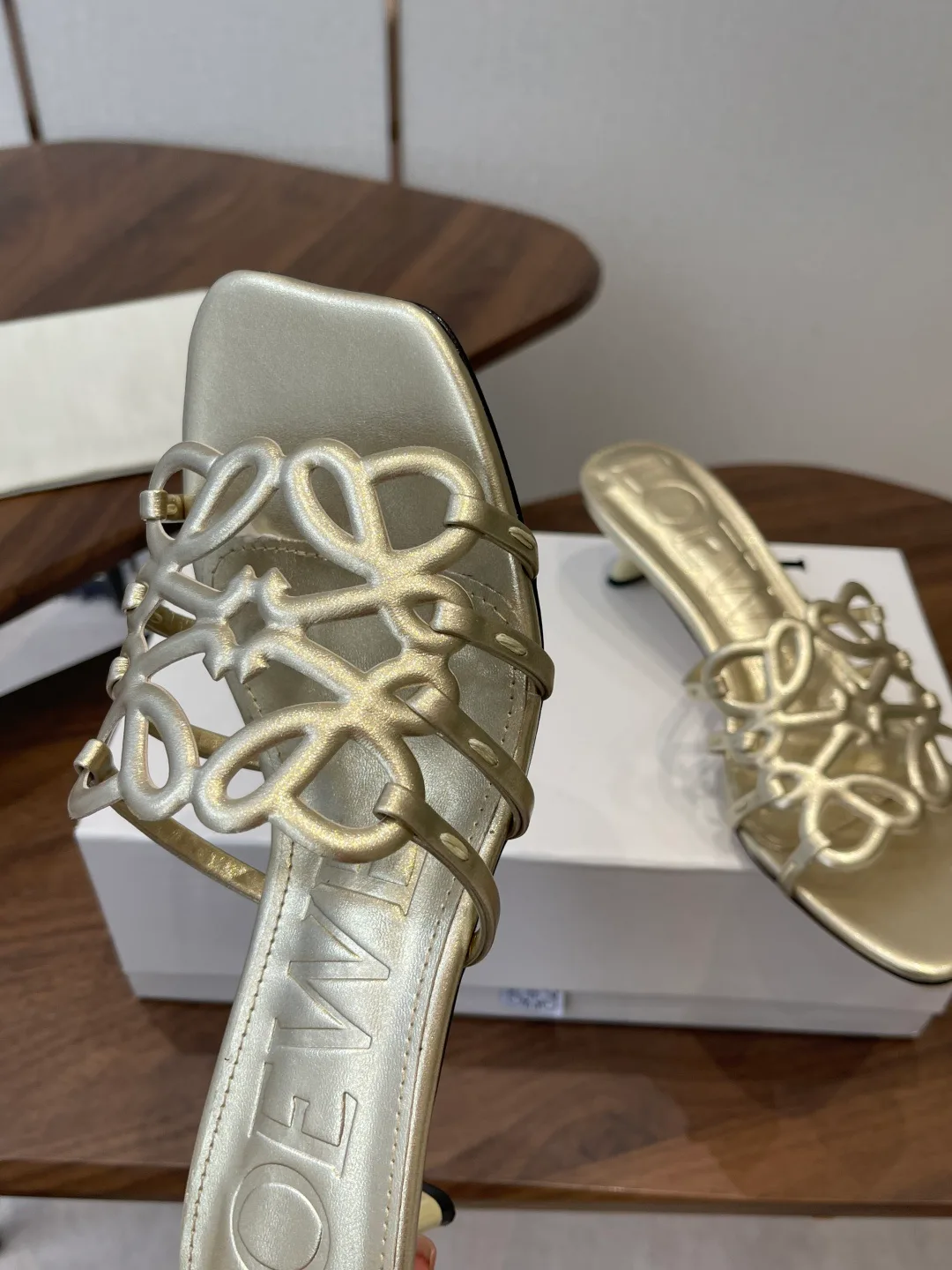 Босоножки Женские Loewe 11428029