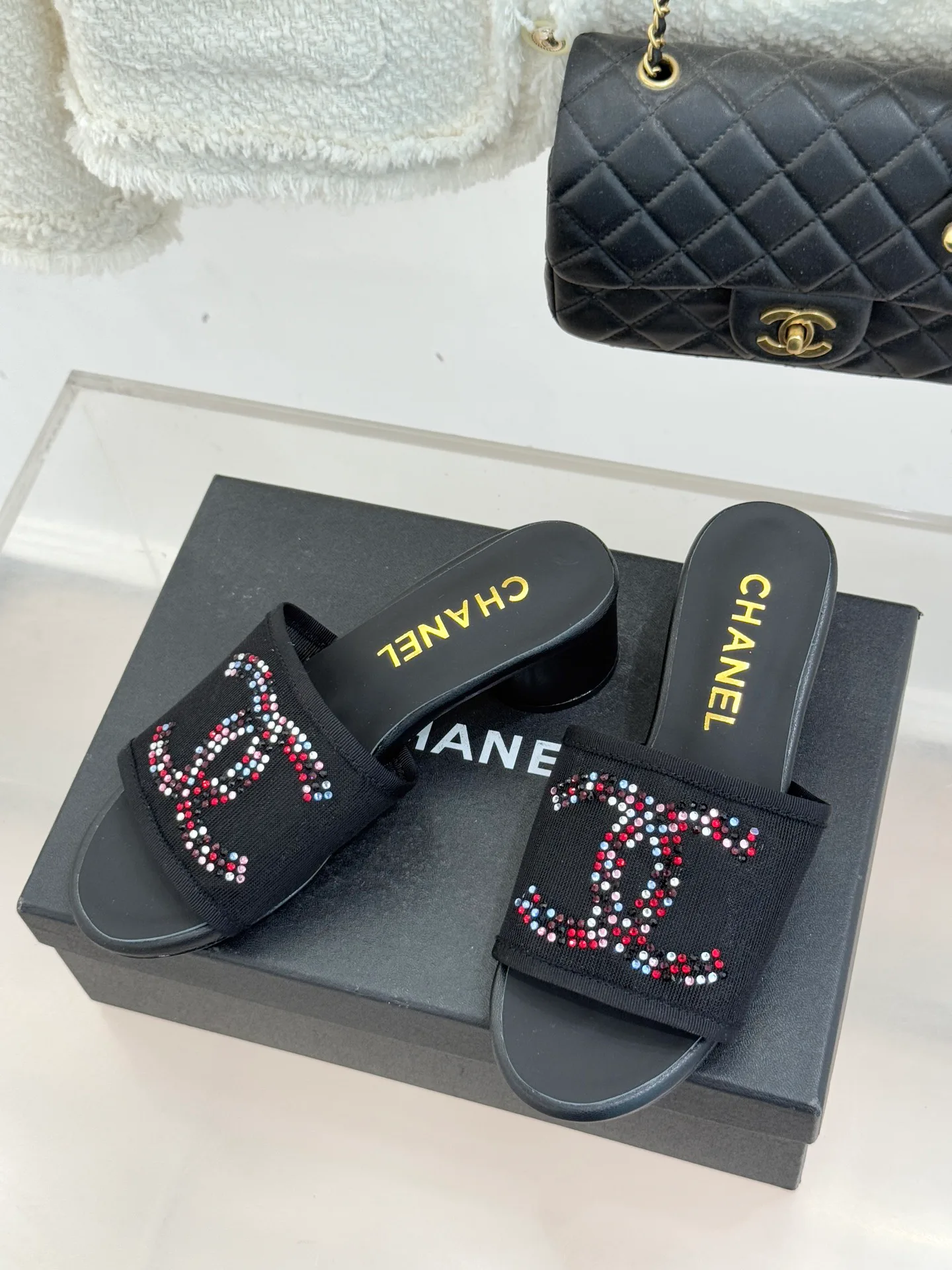 Сандалии Женские Chanel 11167368