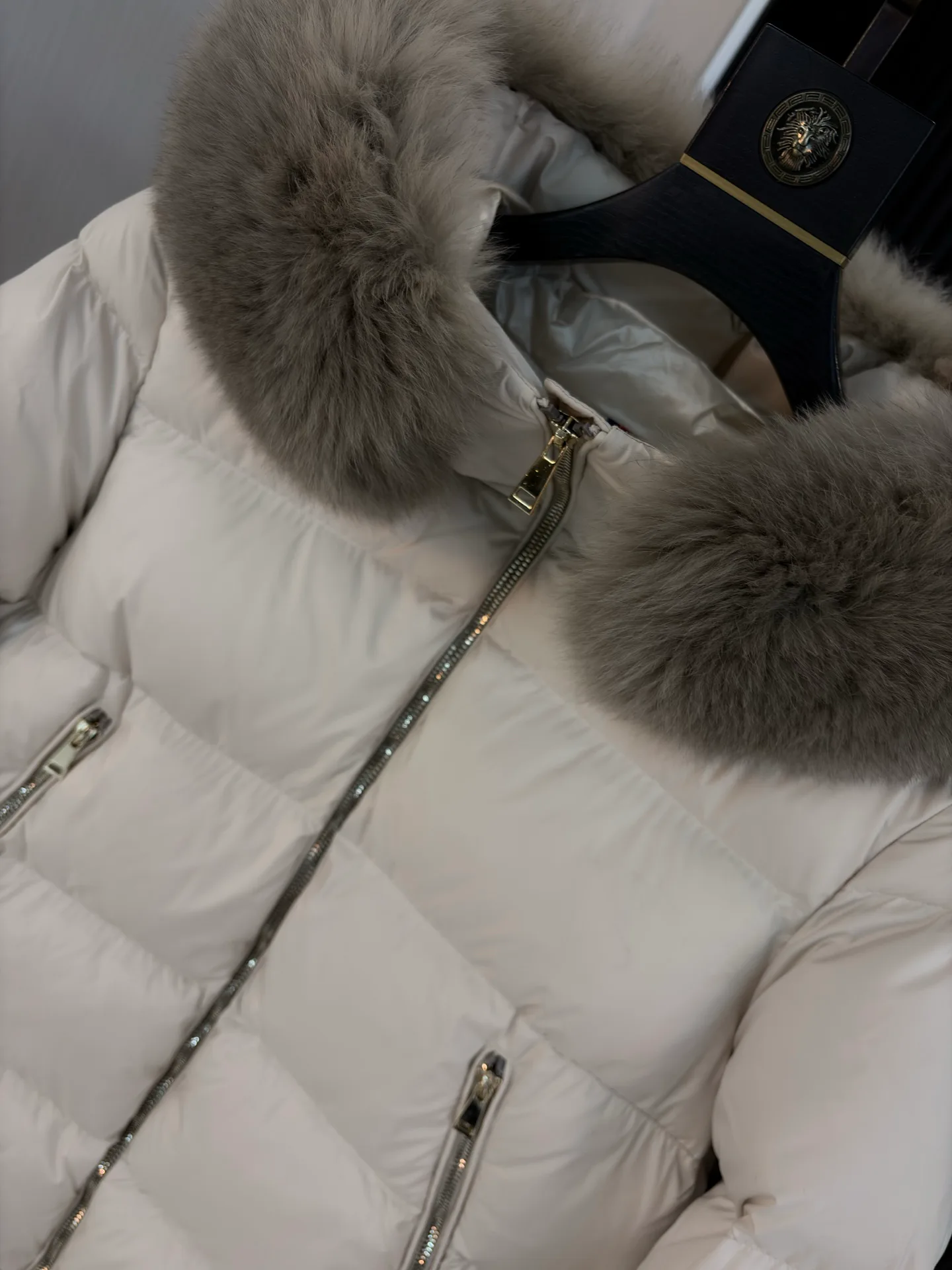 Куртки И Пуховики Женские Moncler 18188672