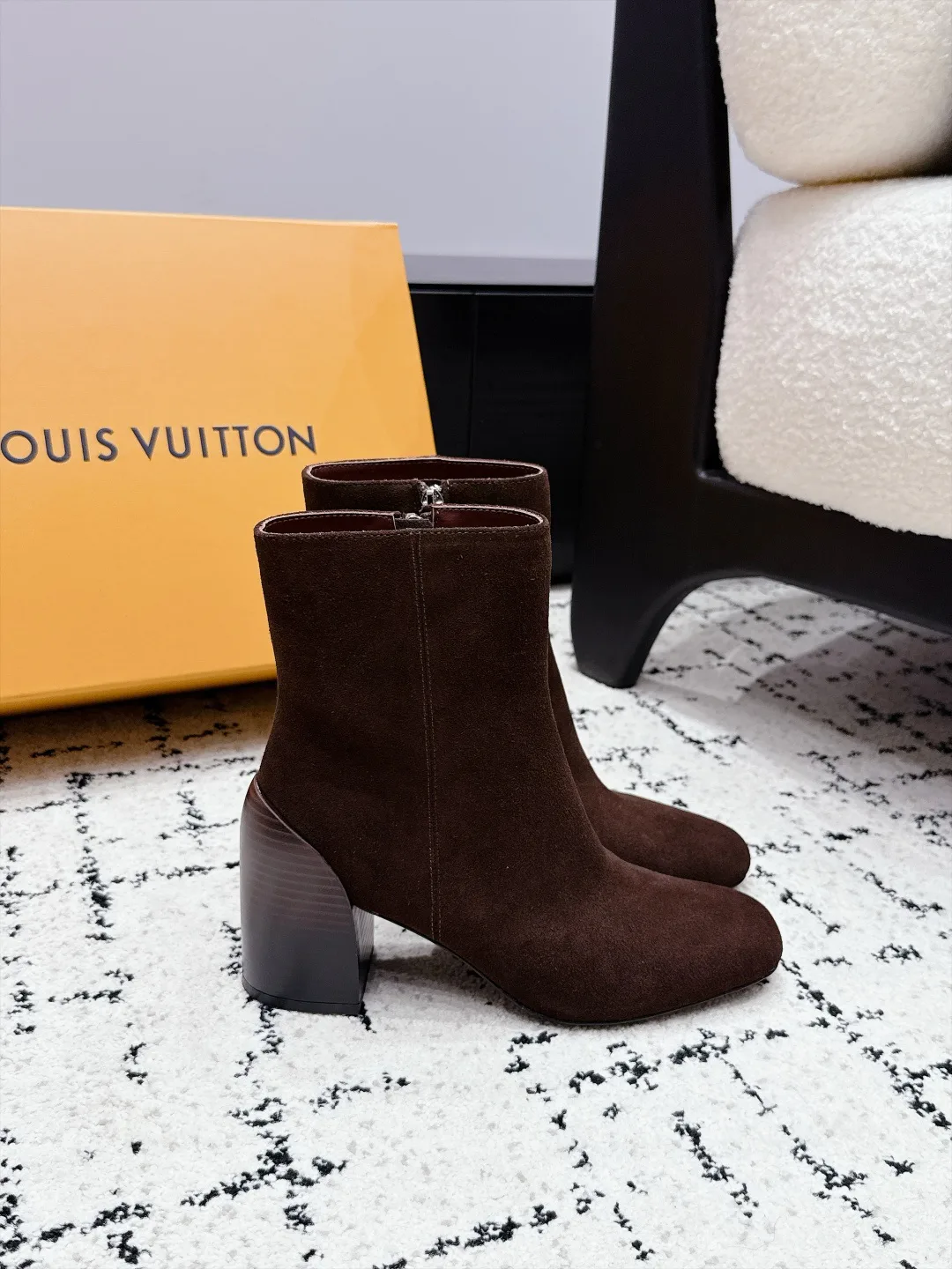 Ботильоны Женские Louis Vuitton 18454407