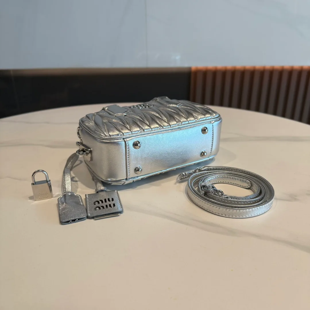 Сумки На Ремне Женские Miu Miu 111390