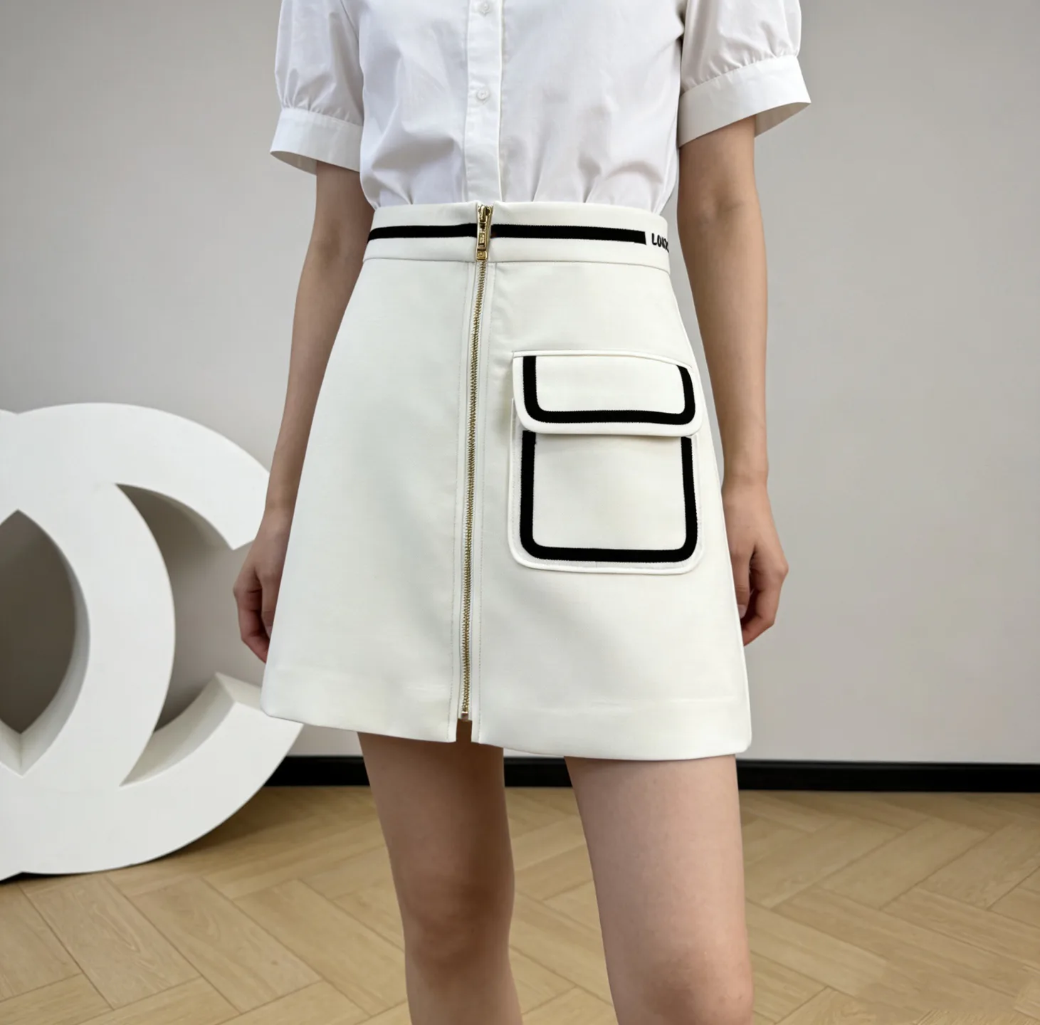 Юбки Женские Louis Vuitton 13456404