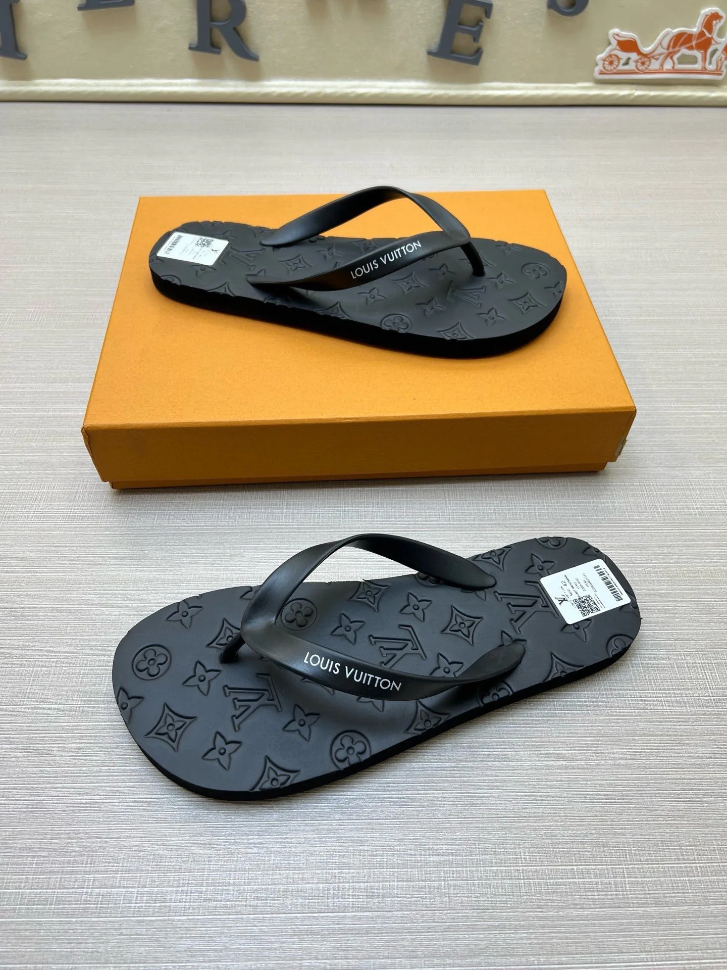 Шлепанцы Мужские Louis Vuitton 10646295