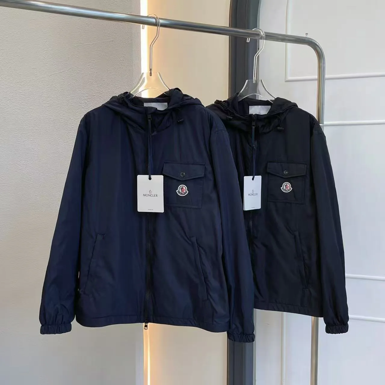 Куртки И Пуховики Женские Moncler 11507127