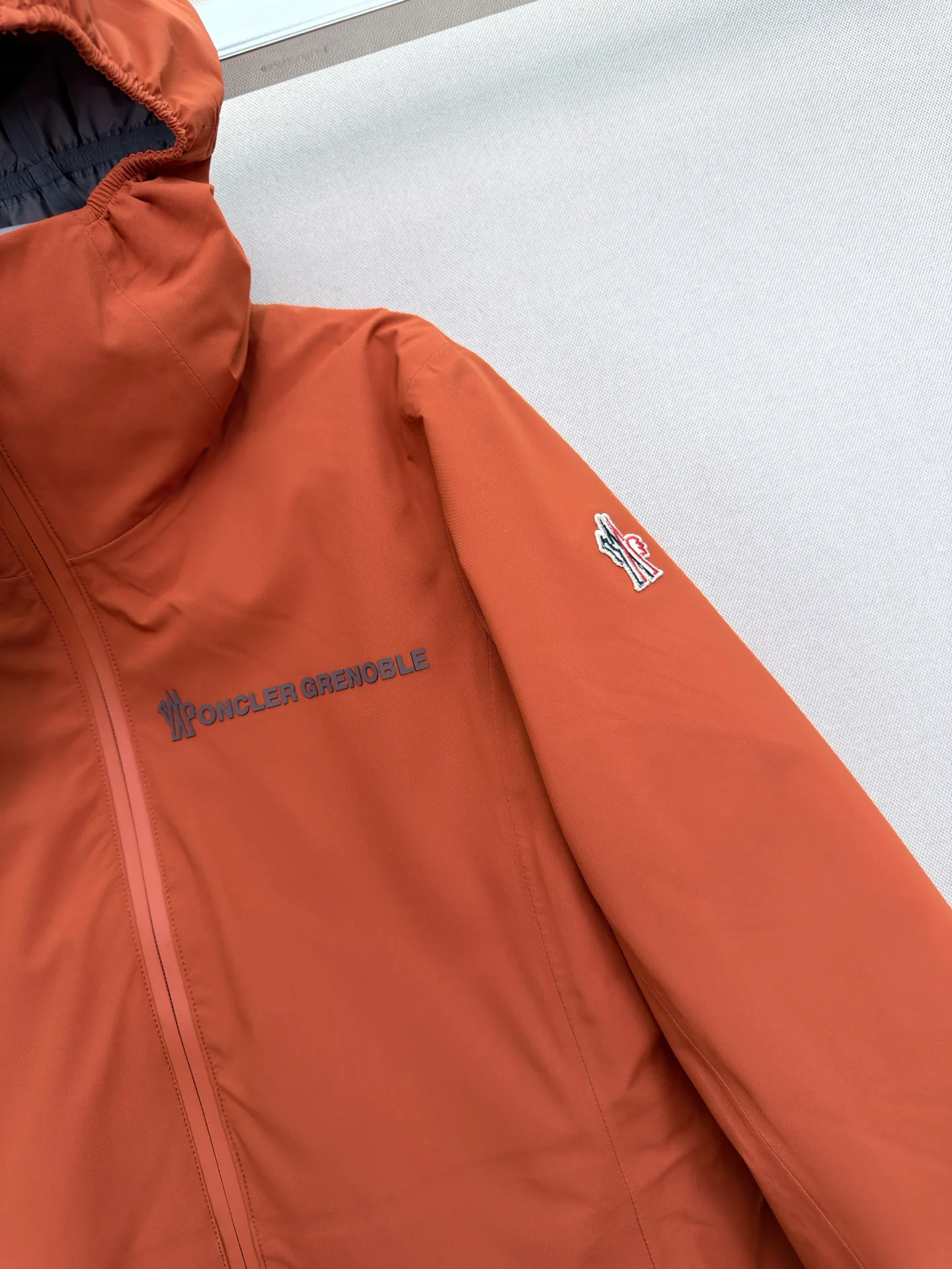 Куртки И Пуховики Женские Moncler 18501659