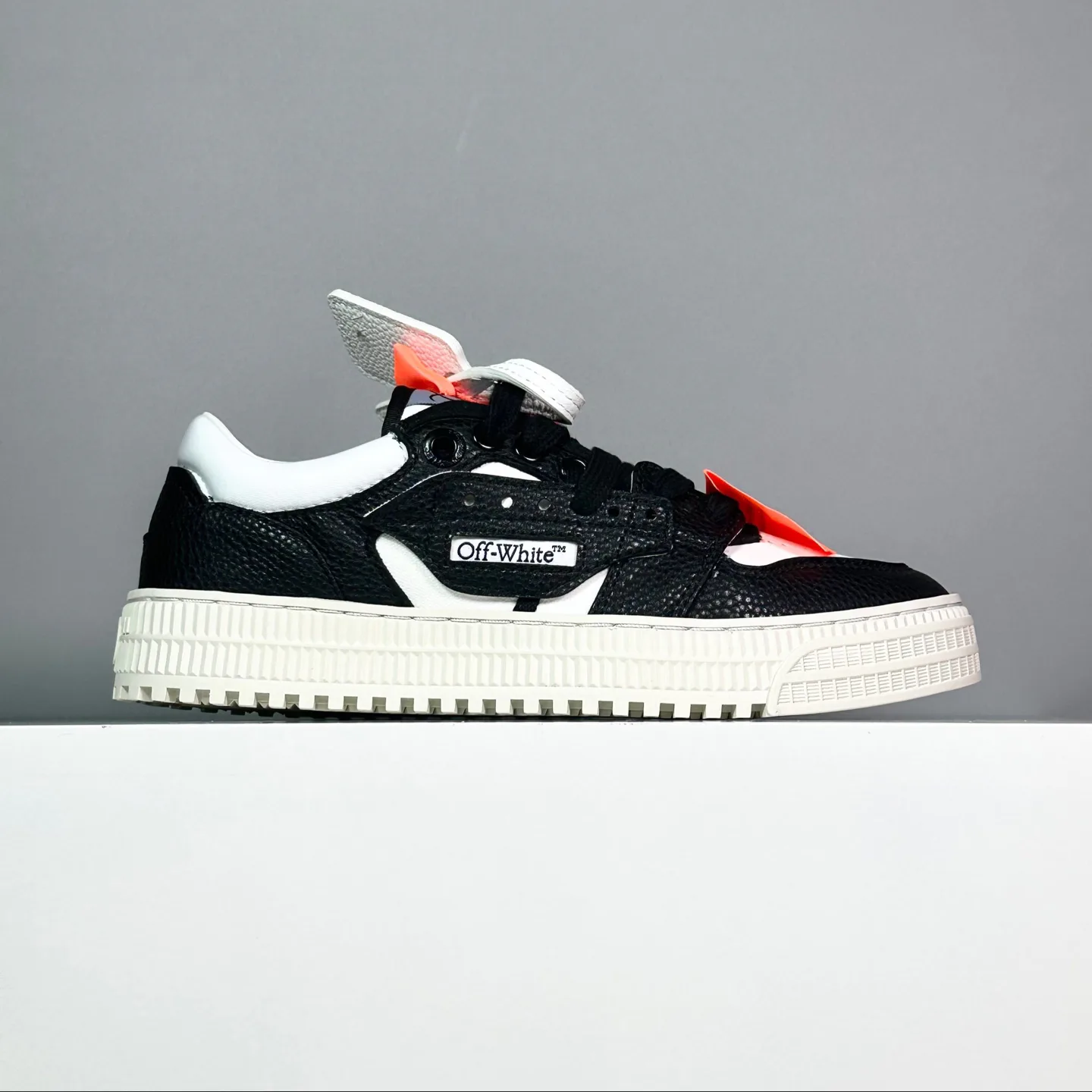 Кроссовки Женские Off-White 18039069