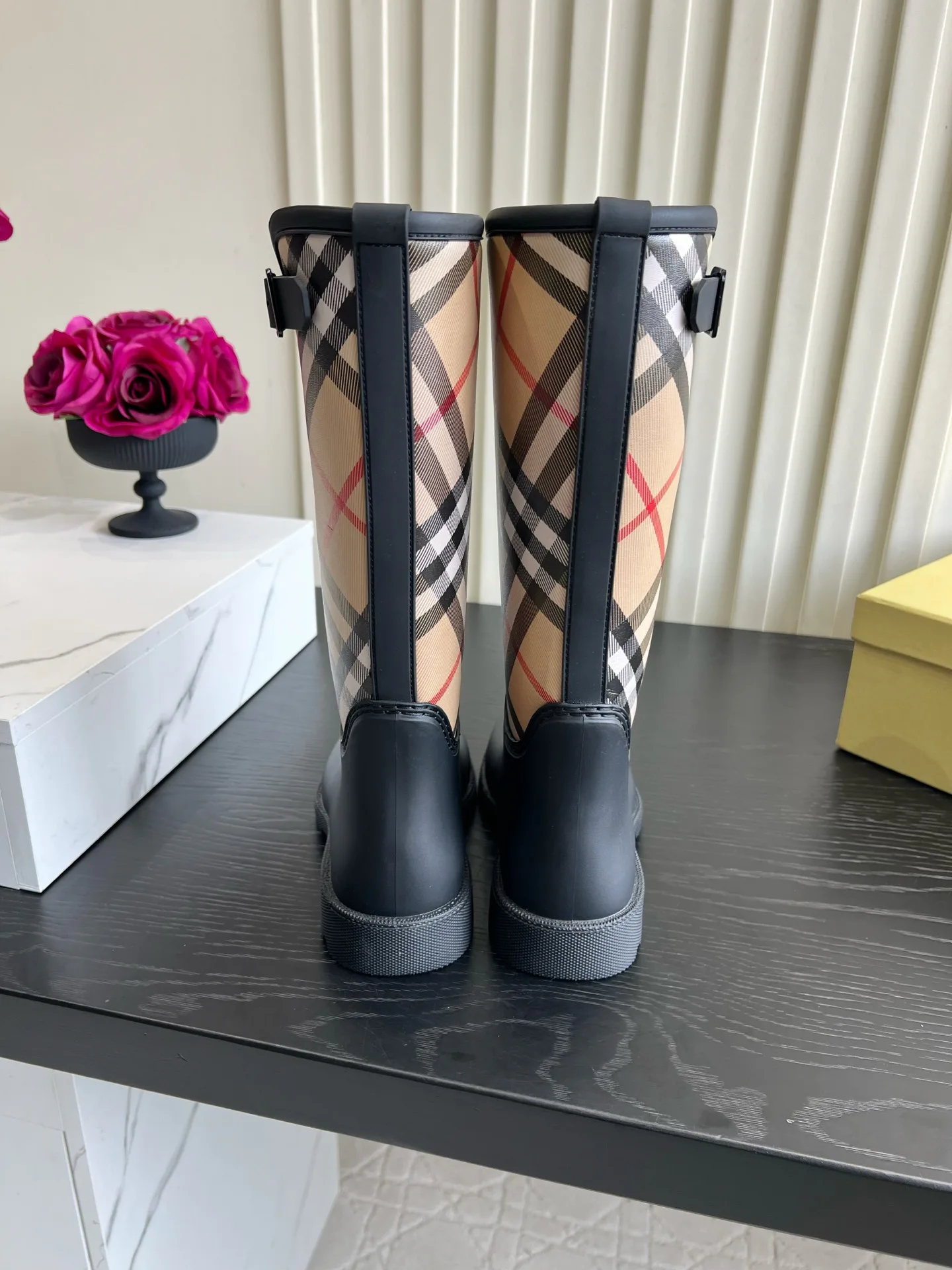 Сапоги Женские Burberry 18170853