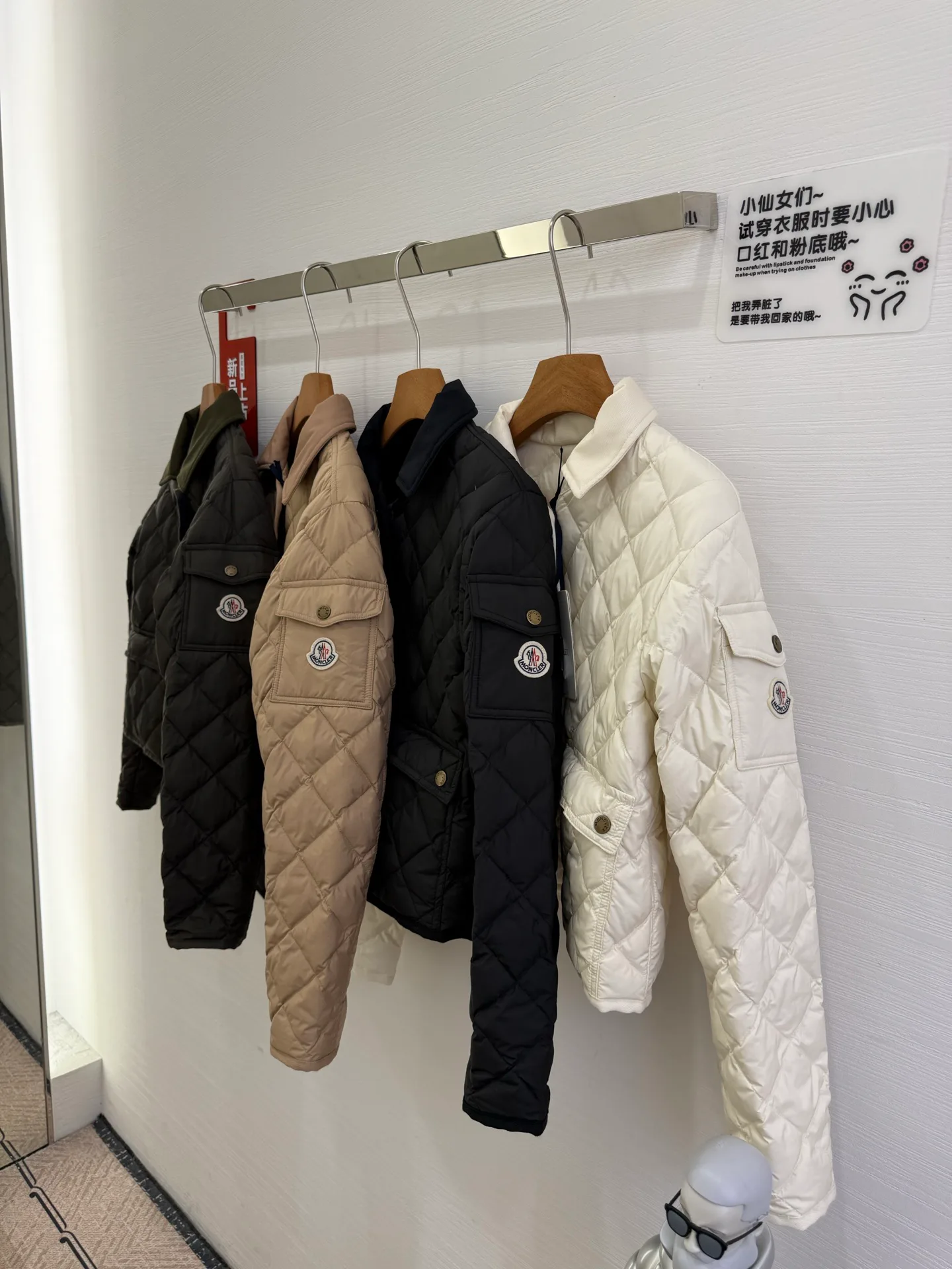Куртки И Пуховики Женские Moncler 17918903