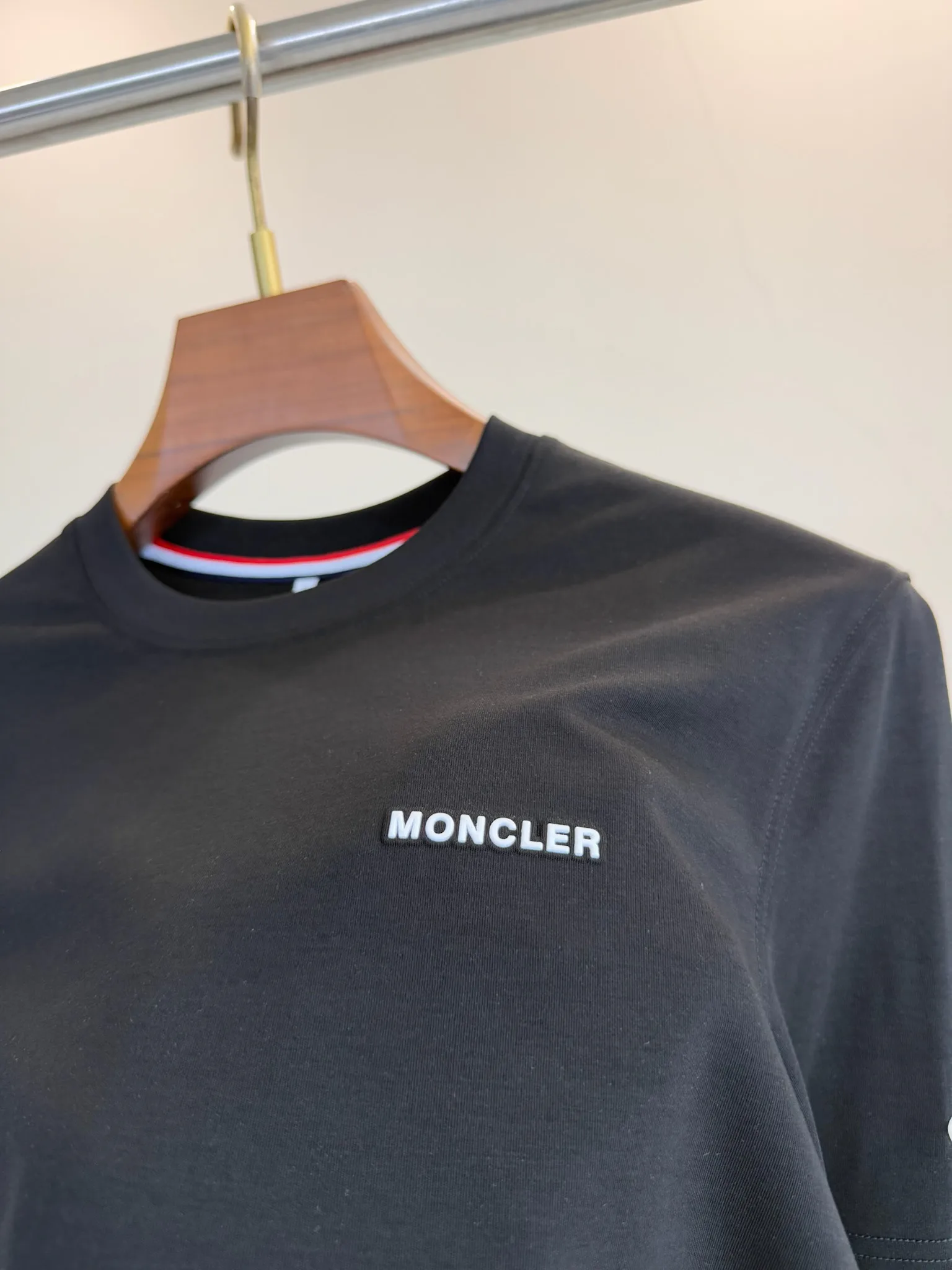 Футболки Мужские Moncler 11706095