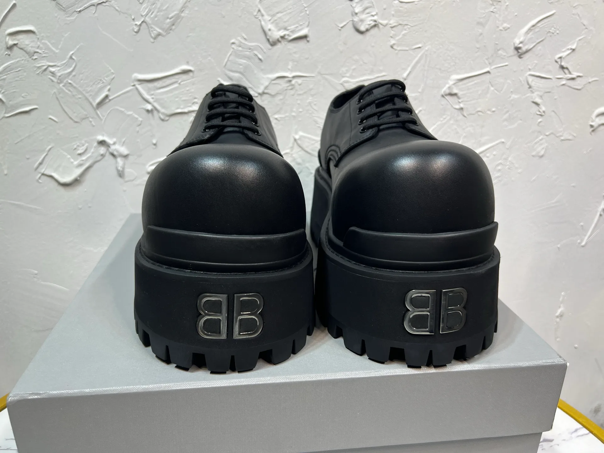 Ботинки Мужские Balenciaga 11670827