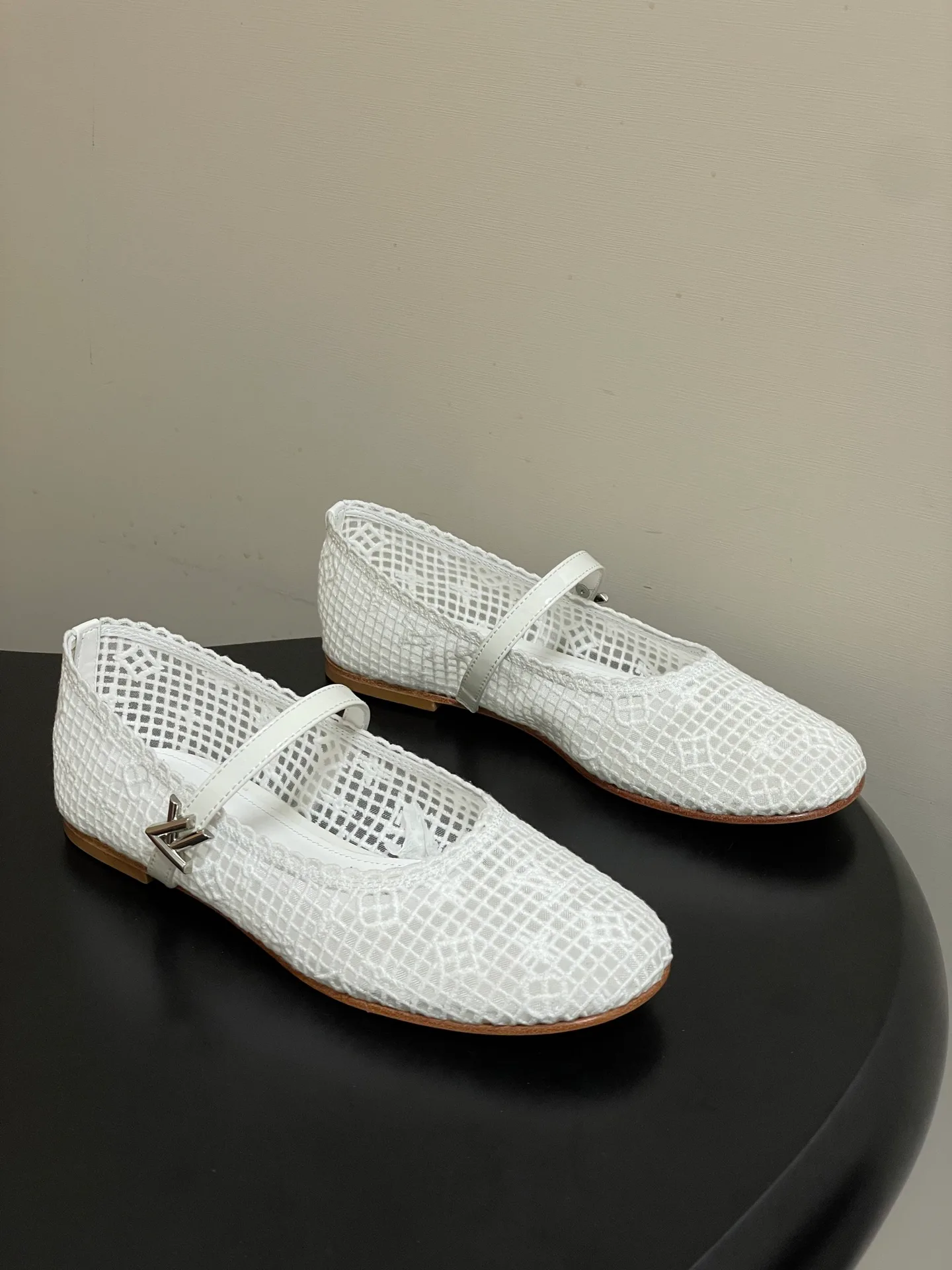 Балетки Женские Louis Vuitton 13332570