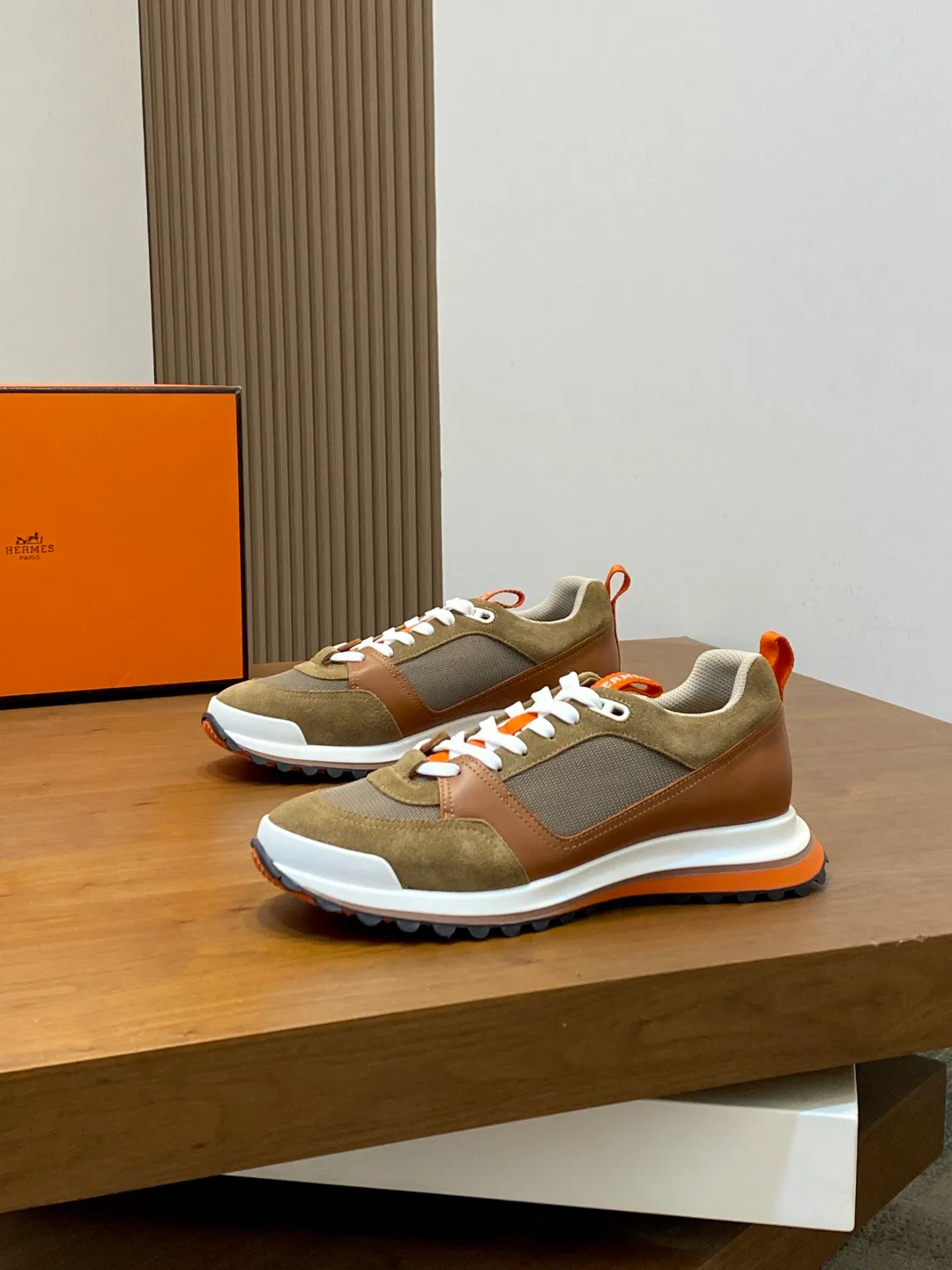 Кроссовки Мужские Hermes 18055271