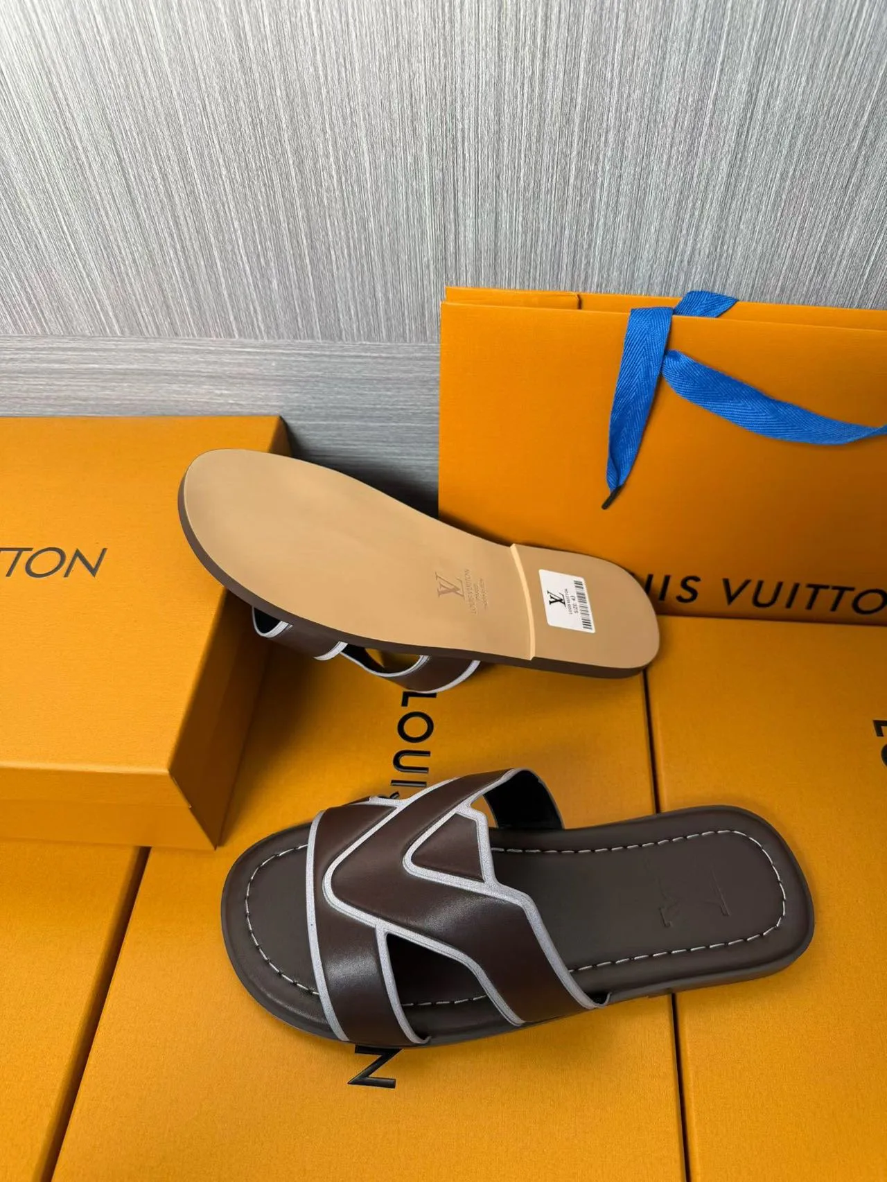 Шлепанцы Женские Louis Vuitton 1845027