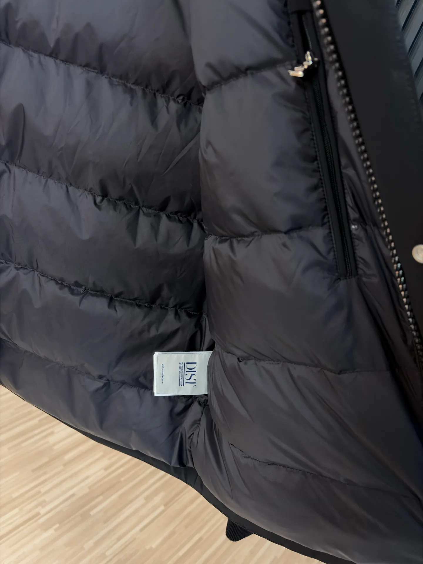 Куртки И Пуховики Мужские Moncler 17925275