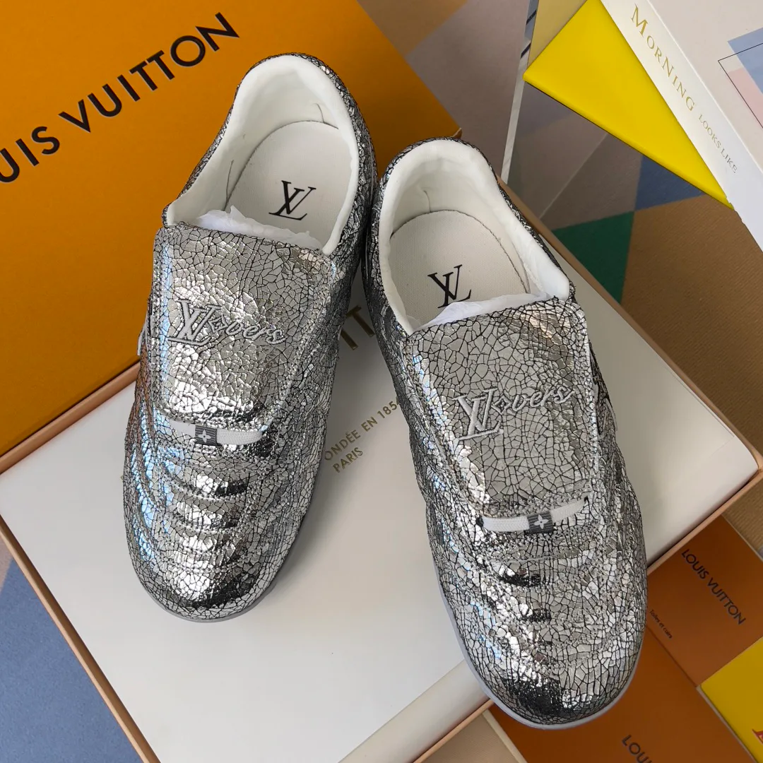 Кроссовки Женские Louis Vuitton 1429250