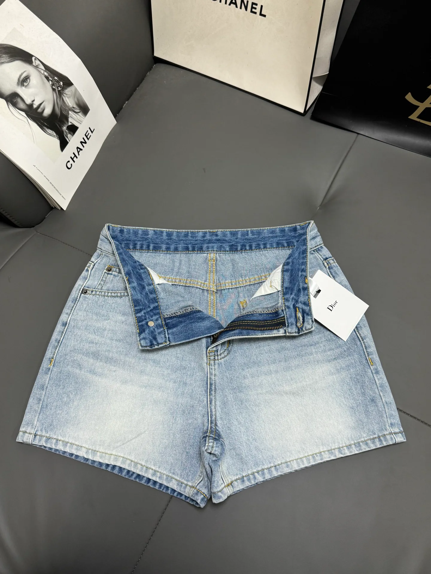 Шорты Женские Christian Dior 12705573