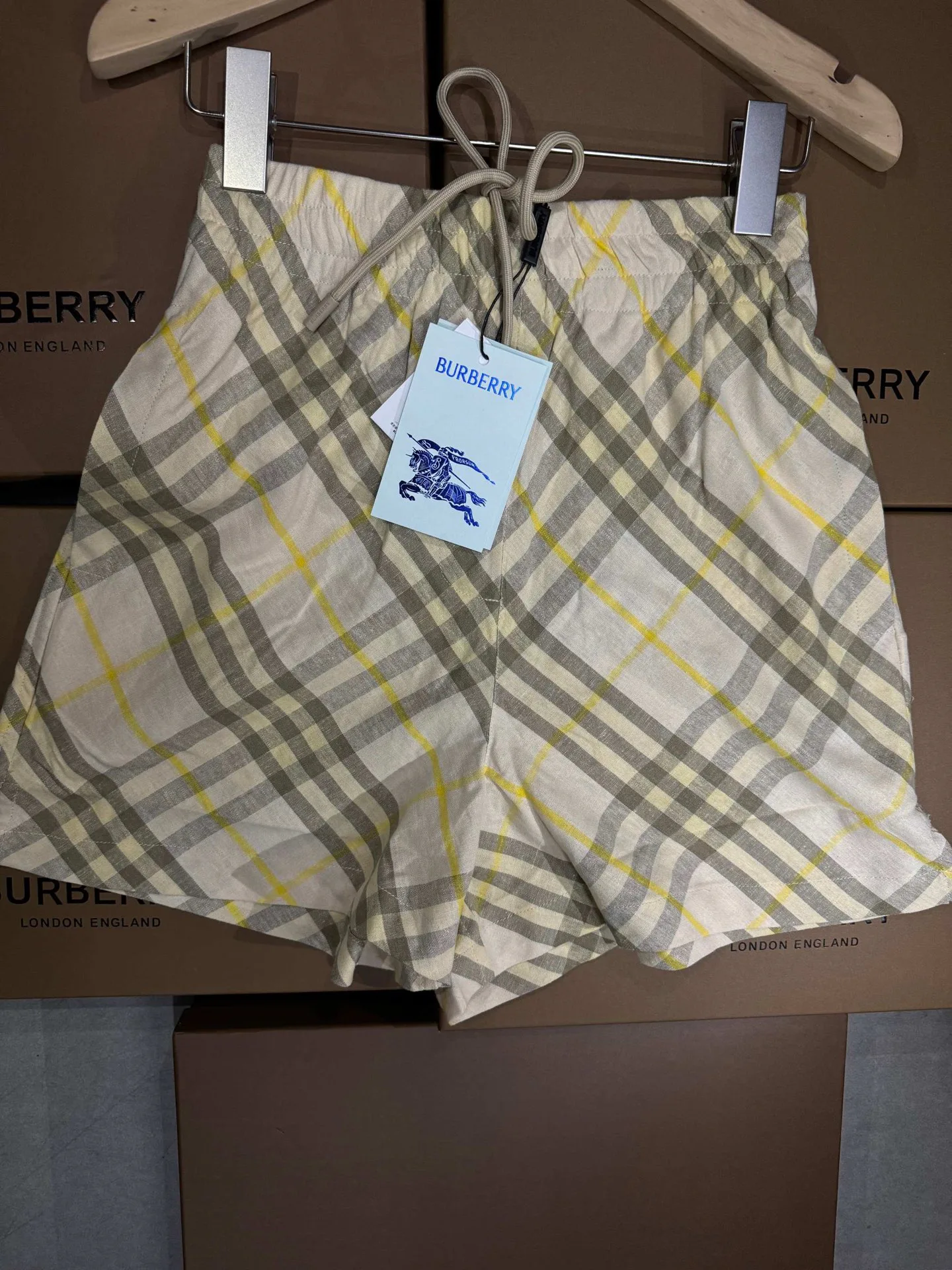 Шорты Женские Burberry 11214301