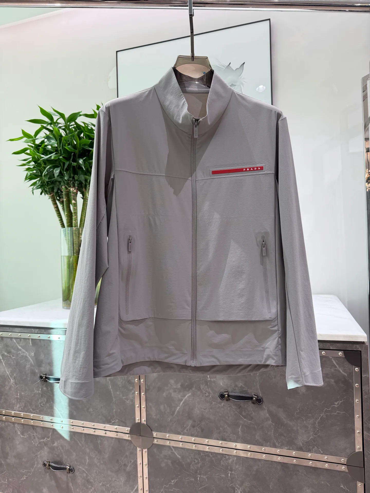 Куртки И Пуховики Женские Prada 10507371