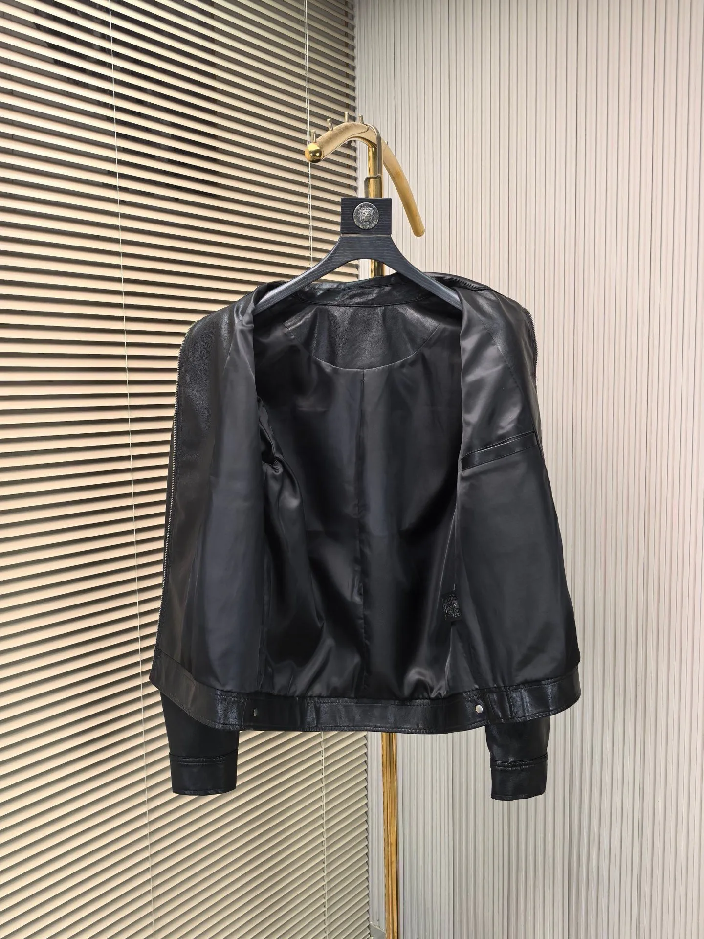 Кожаные Куртки И Дублёнки Мужские Dolce & Gabbana 11411446